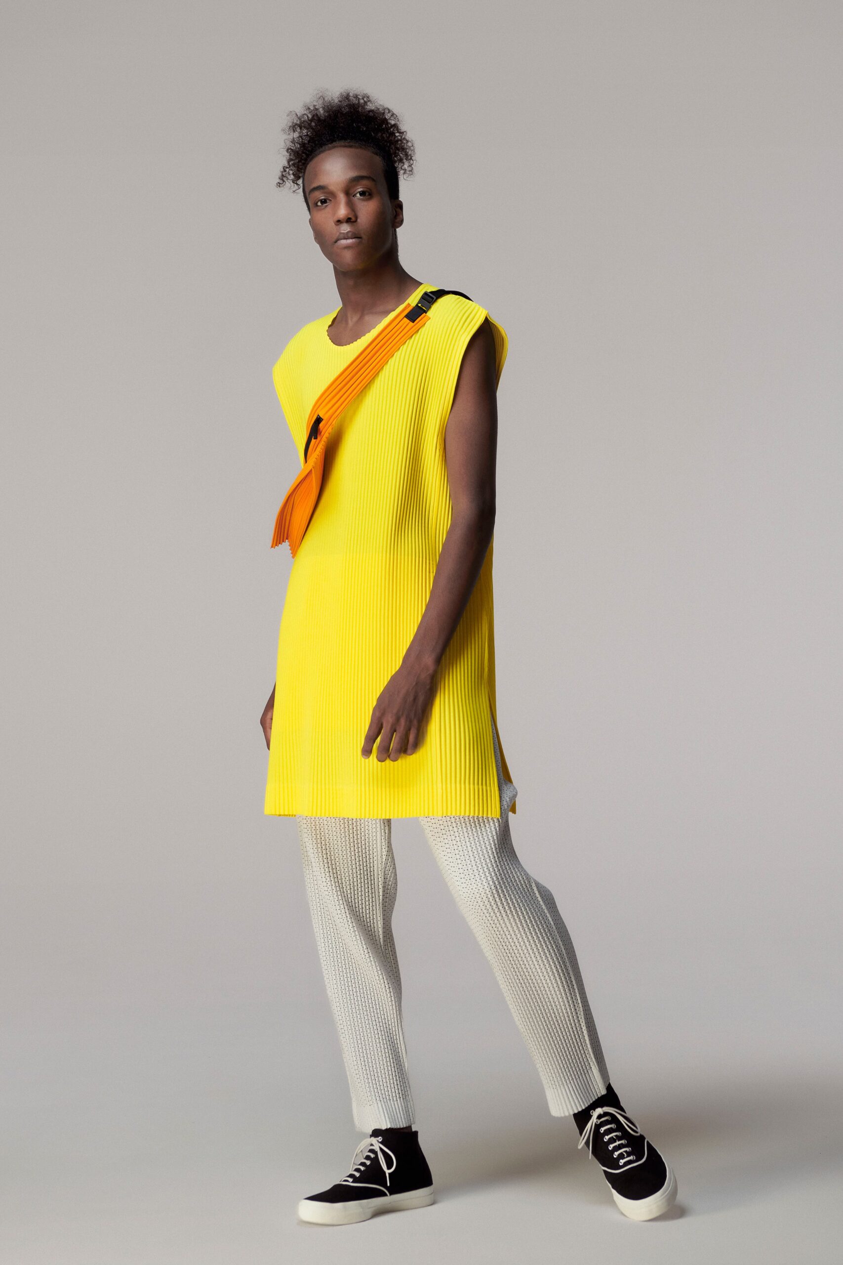 Homme Plissé Issey Miyake S/S 21 Menswear Look 3