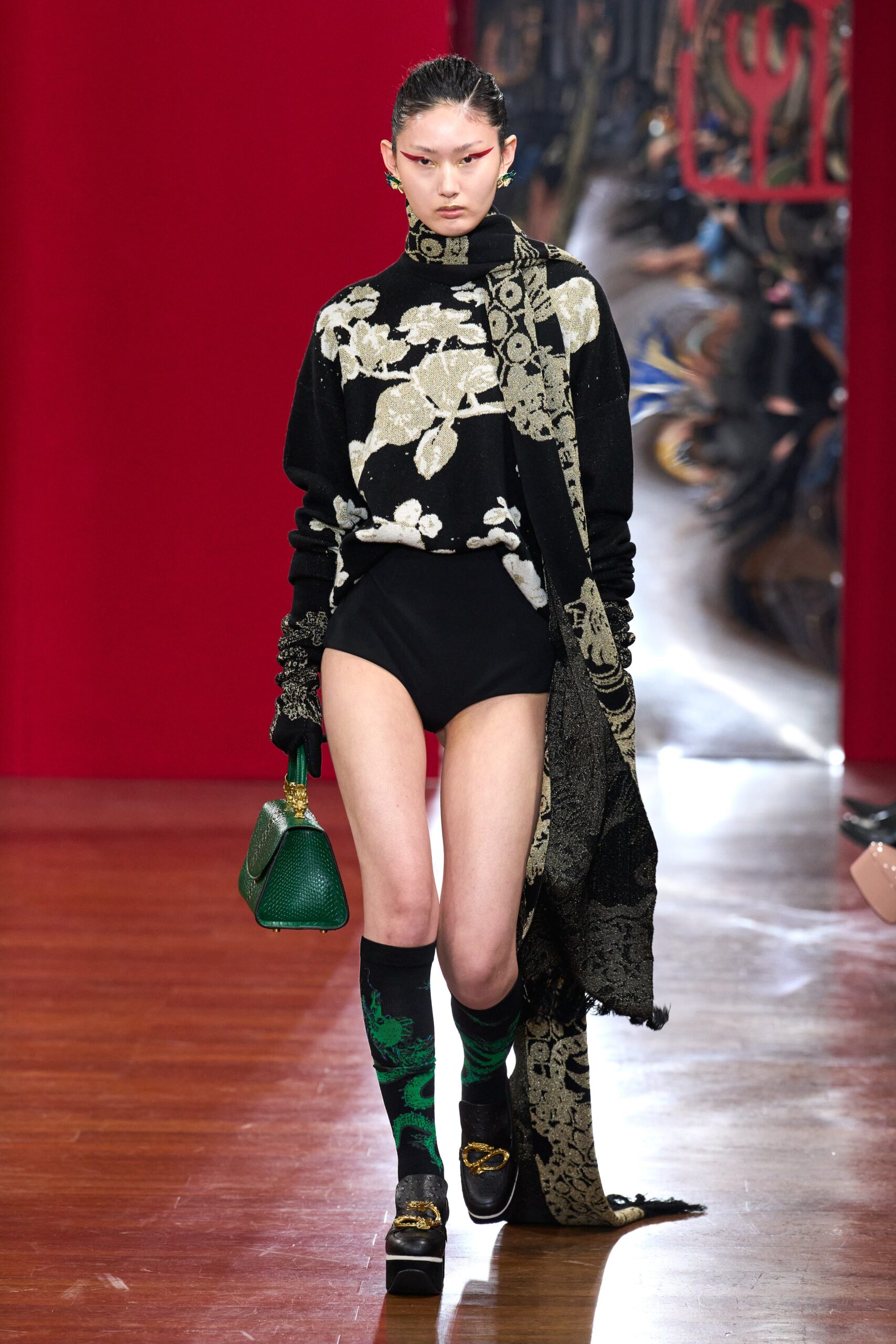 HUI F/W 23 Look 3