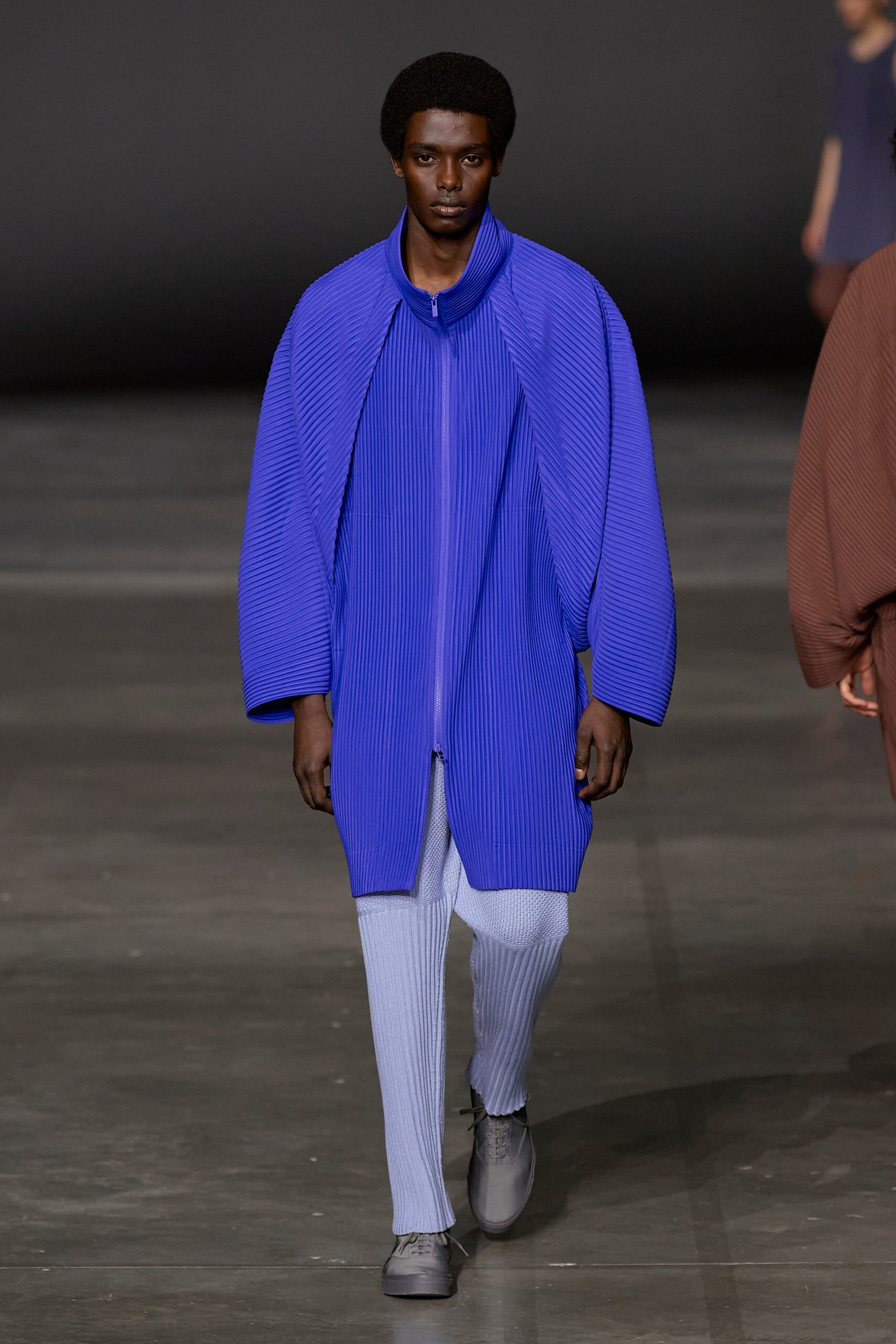 Homme Plissé Issey Miyake F/W 23 Menswear Look 4