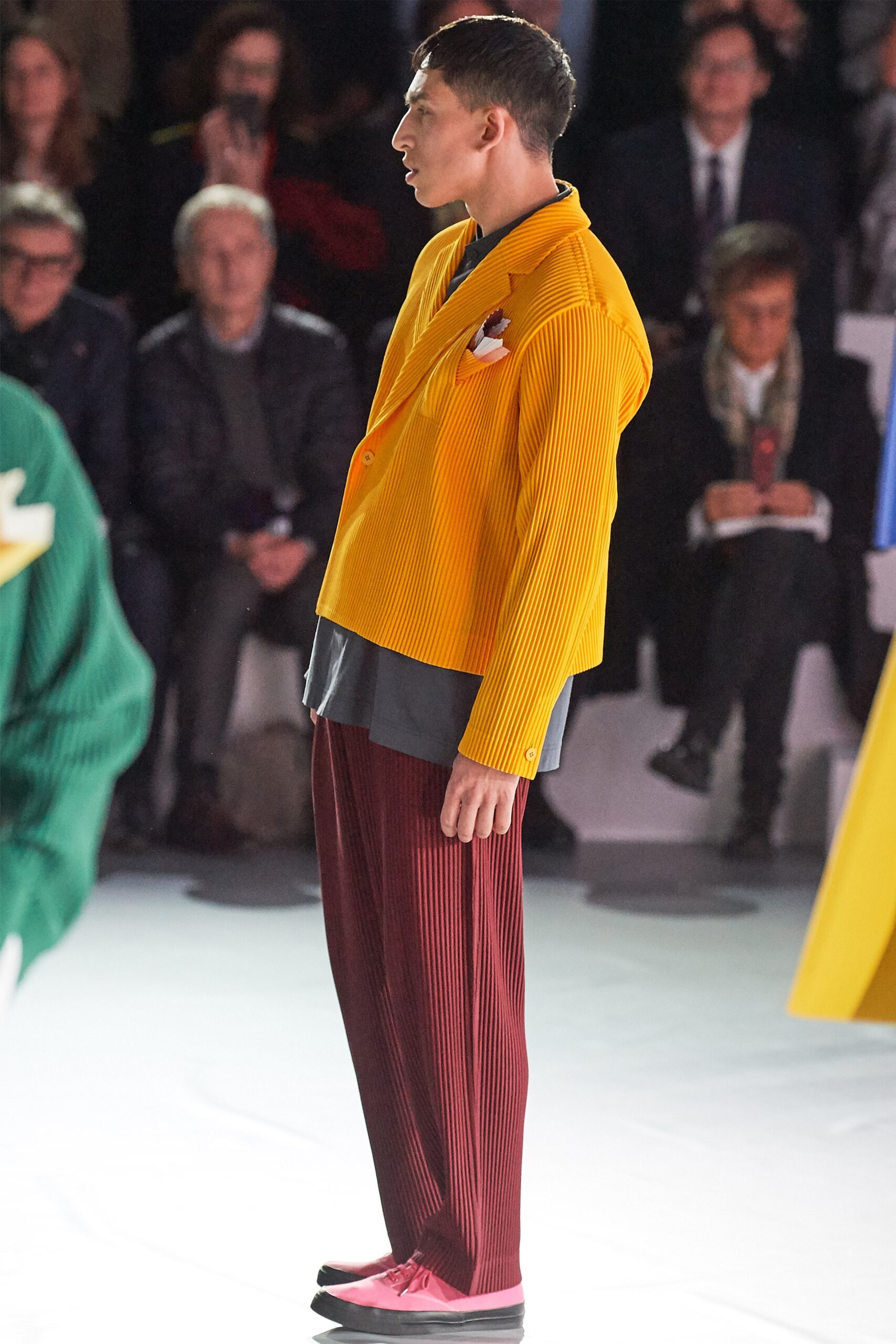 Homme Plissé Issey Miyake F/W 20 Menswear Look 5