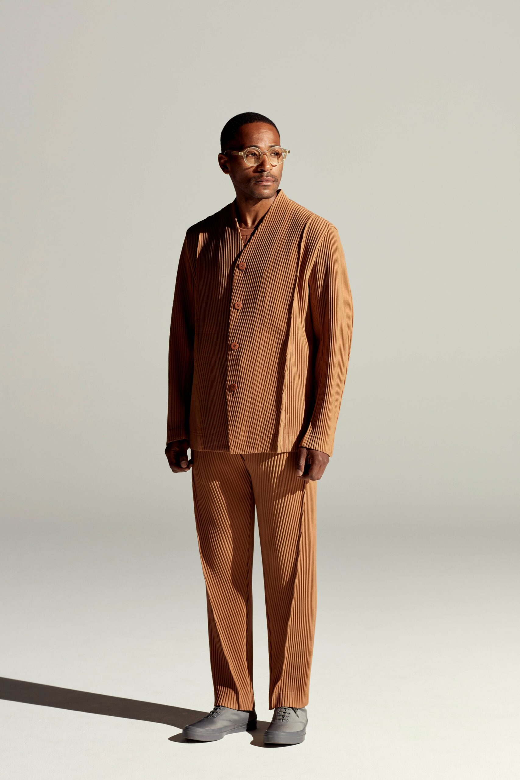 Homme Plissé Issey Miyake S/S 22 Menswear Look 5