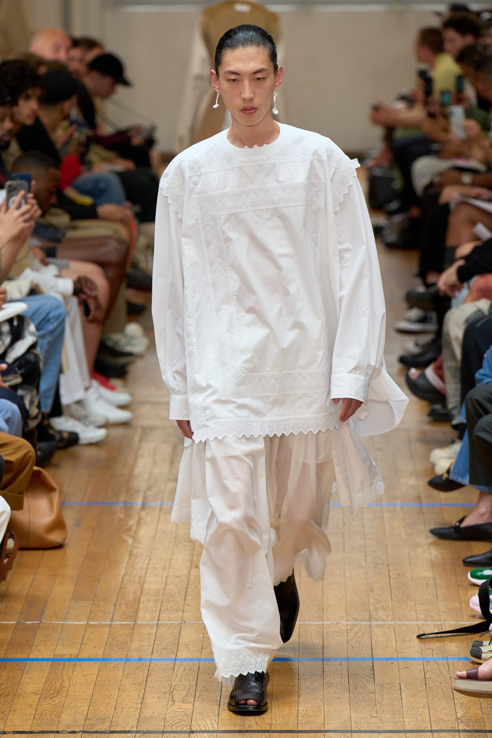 Hed Mayner S/S 23 Menswear Look 5