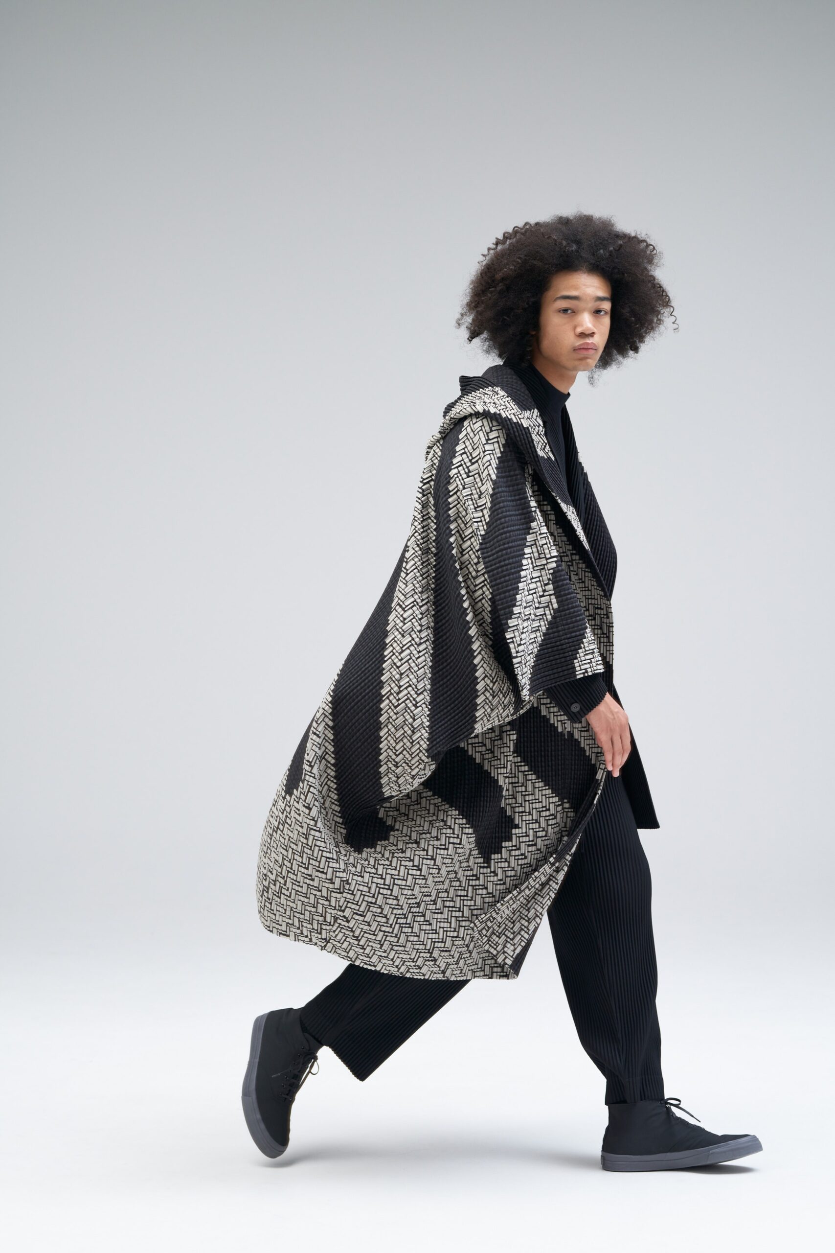 Homme Plissé Issey Miyake F/W 21 Menswear Look 6