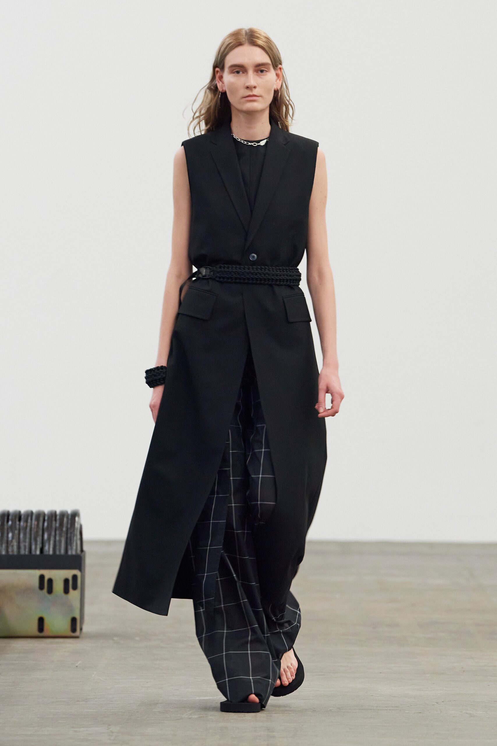 Hyke Tokyo S/S 22 Look 6