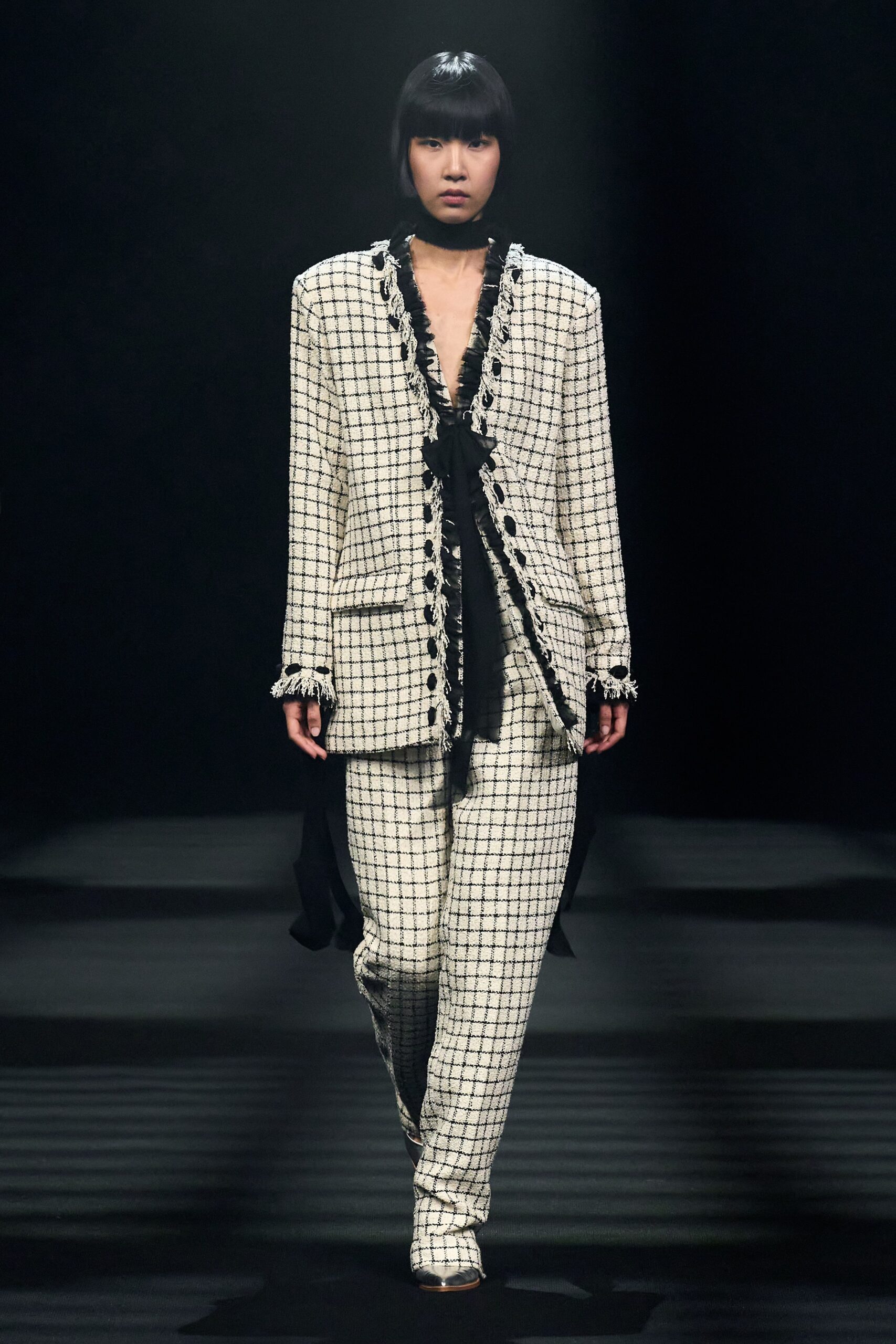 Huishan Zhang F/W 23 Look 6