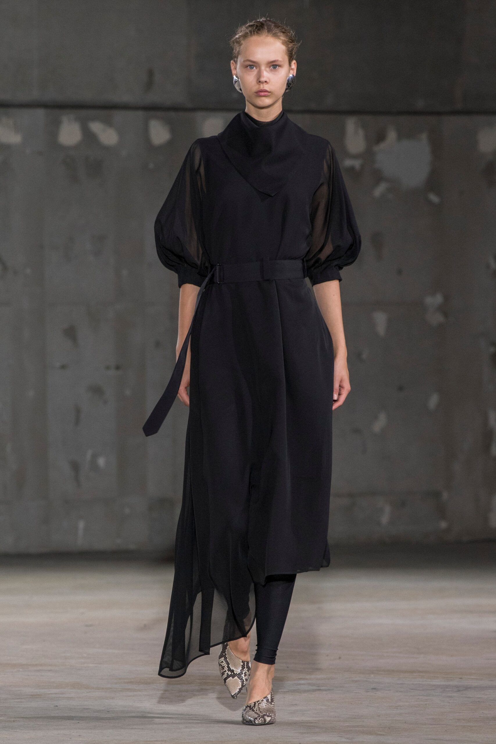 Hyke Tokyo S/S 19 Look 7