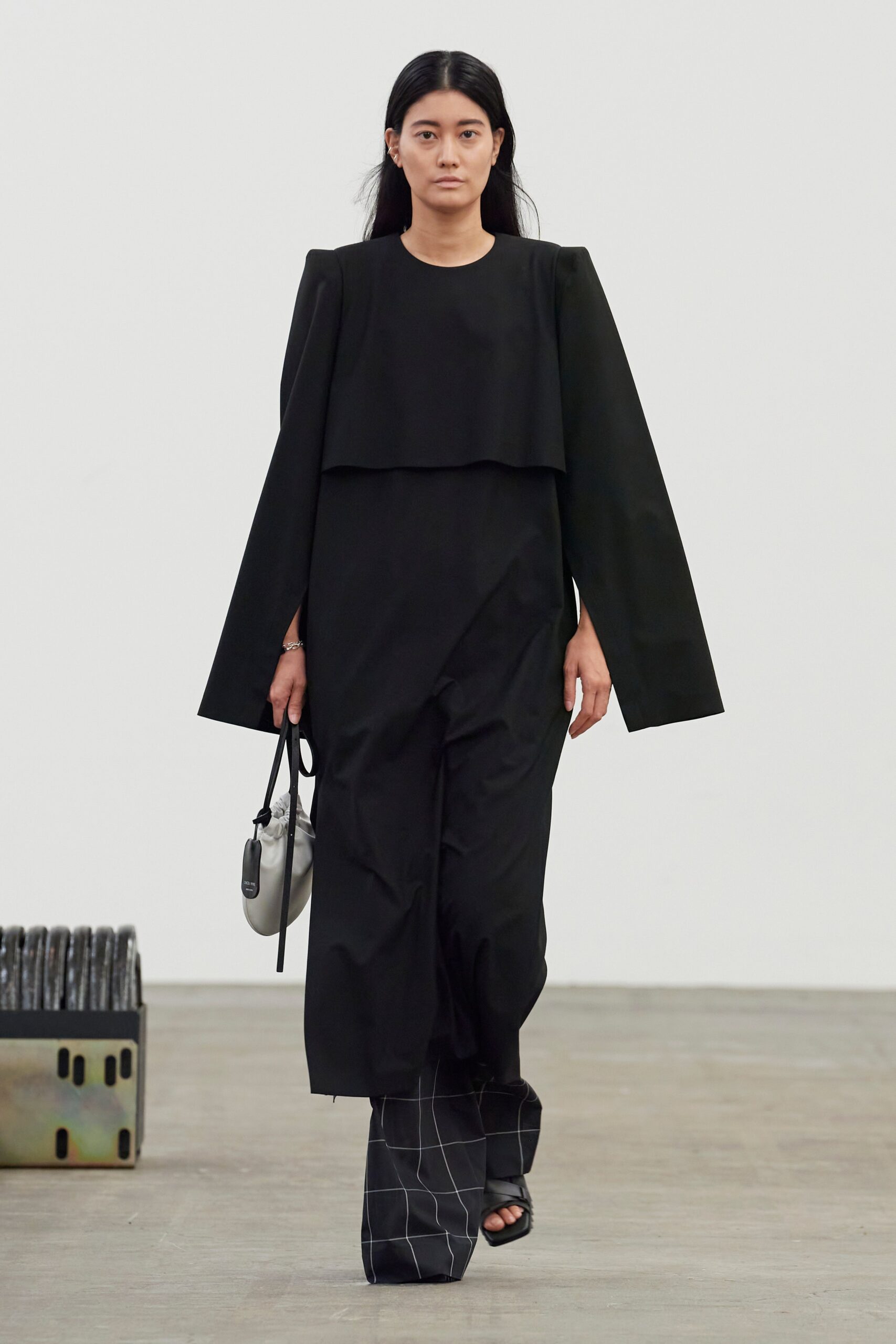 Hyke Tokyo S/S 22 Look 7