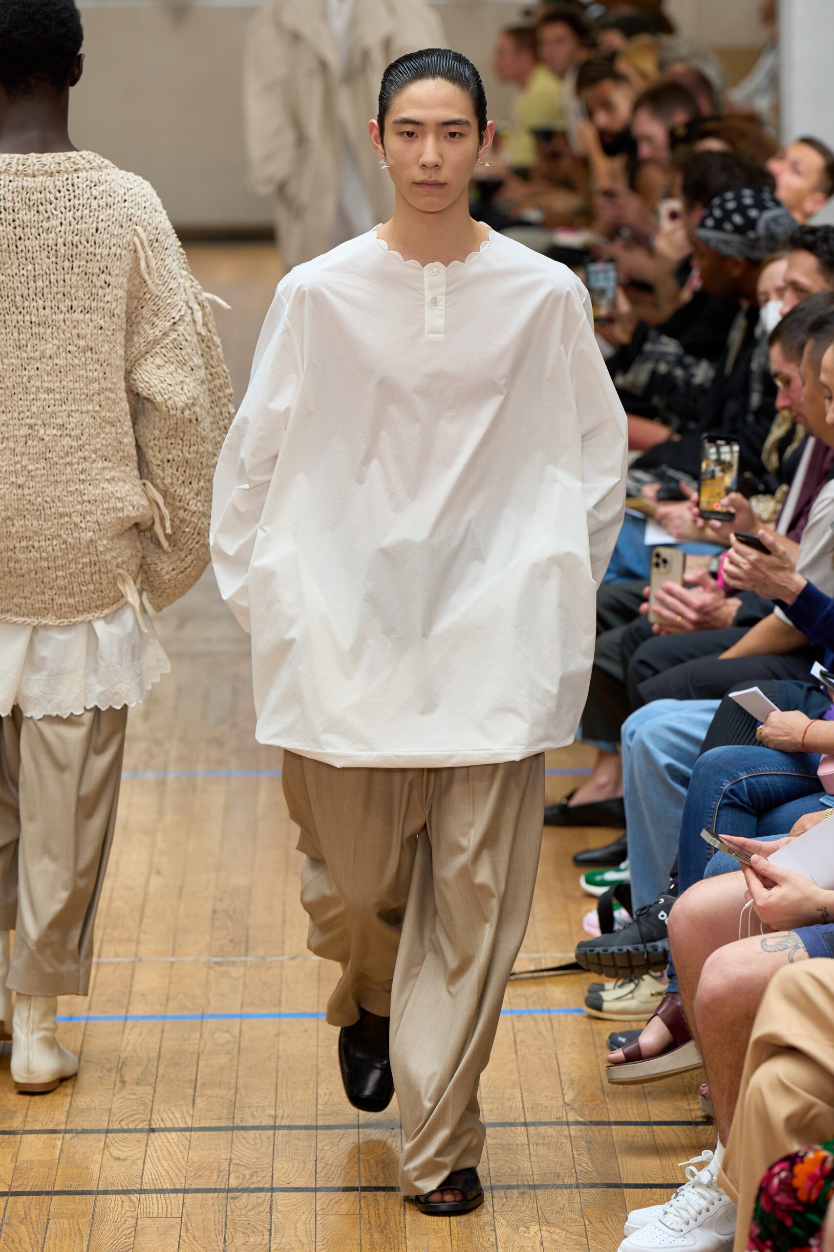 Hed Mayner S/S 23 Menswear Look 7