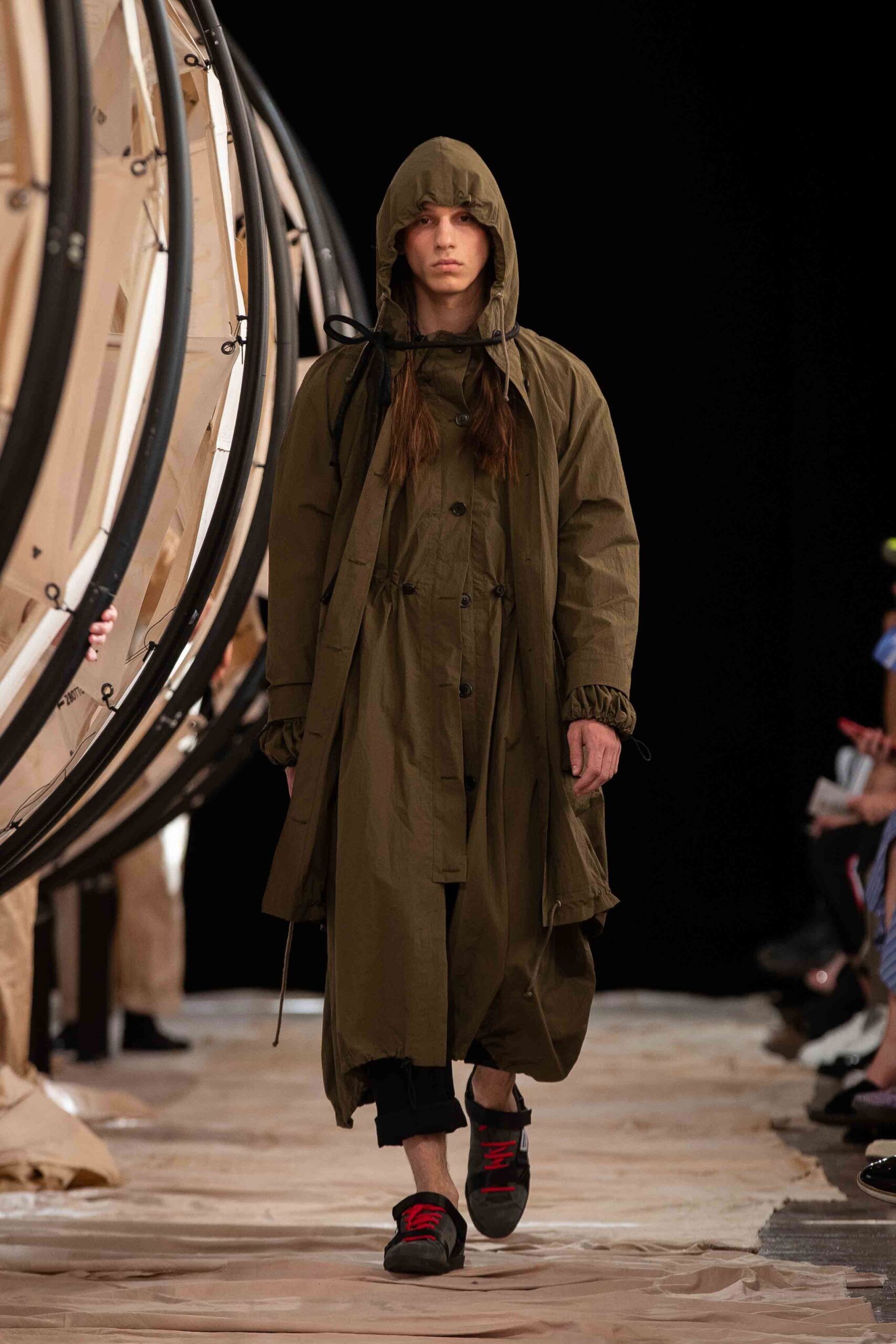 Henrik Vibskov Copenhagen S/S 19 Look 8