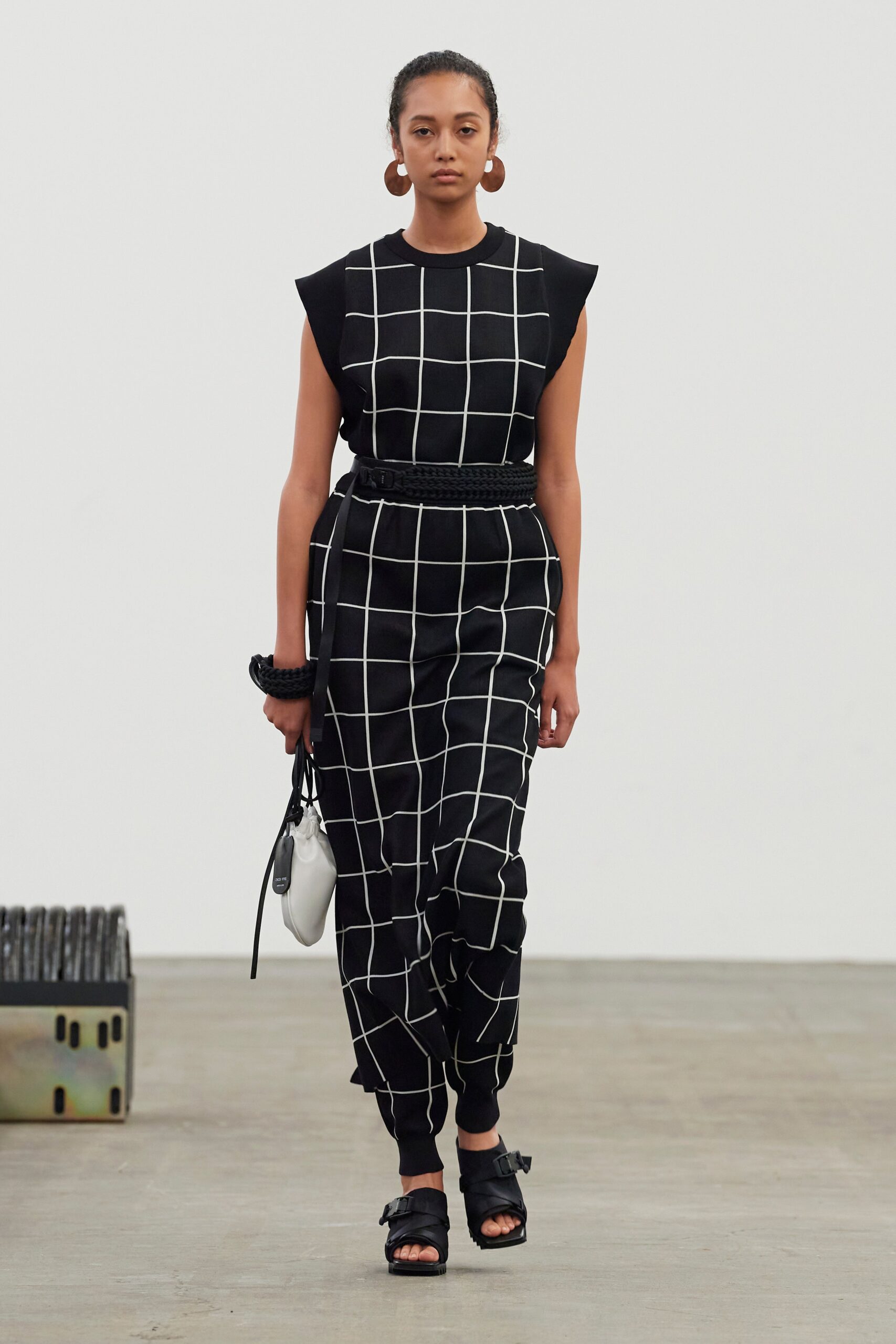 Hyke Tokyo S/S 22 Look 8