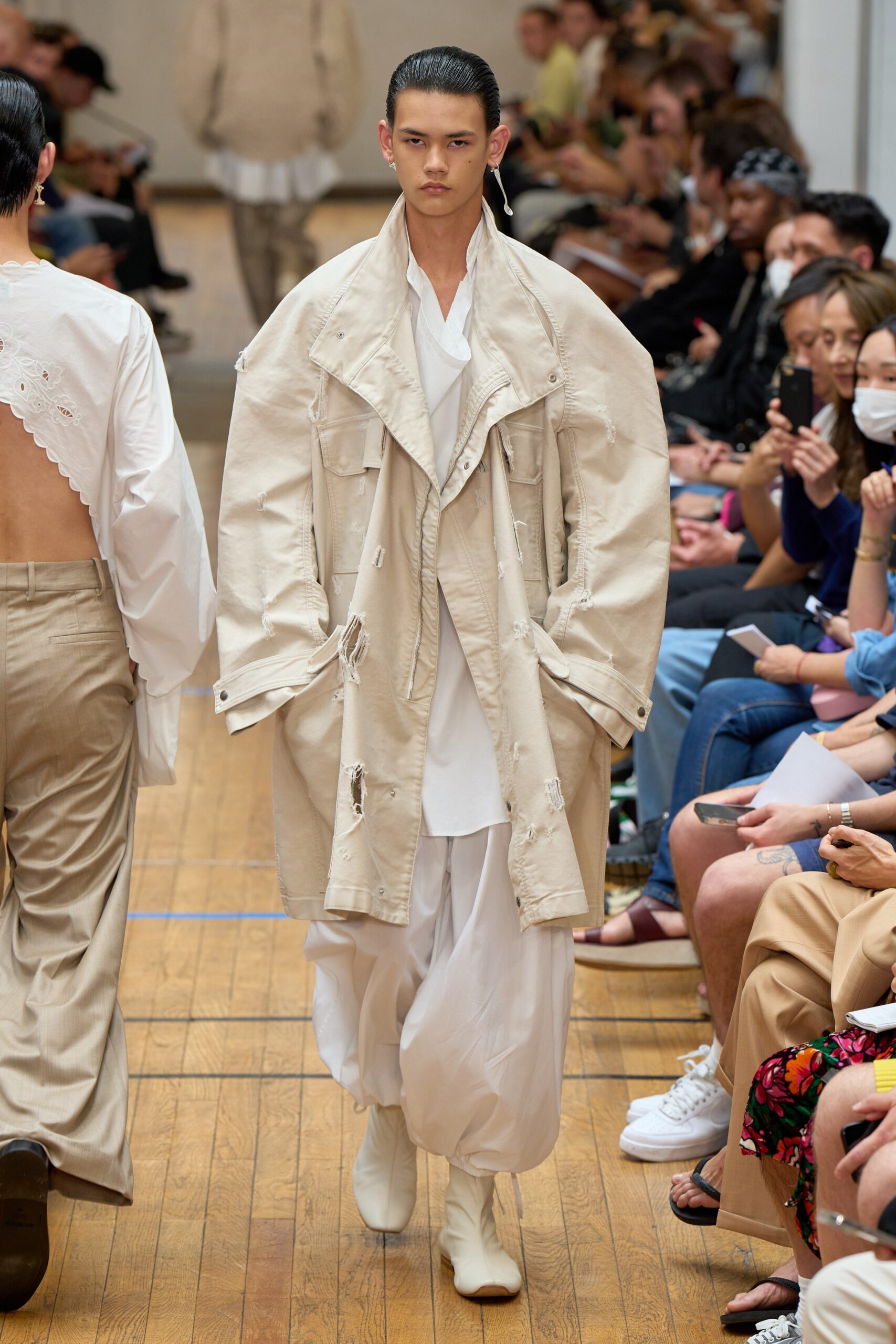 Hed Mayner S/S 23 Menswear Look 8