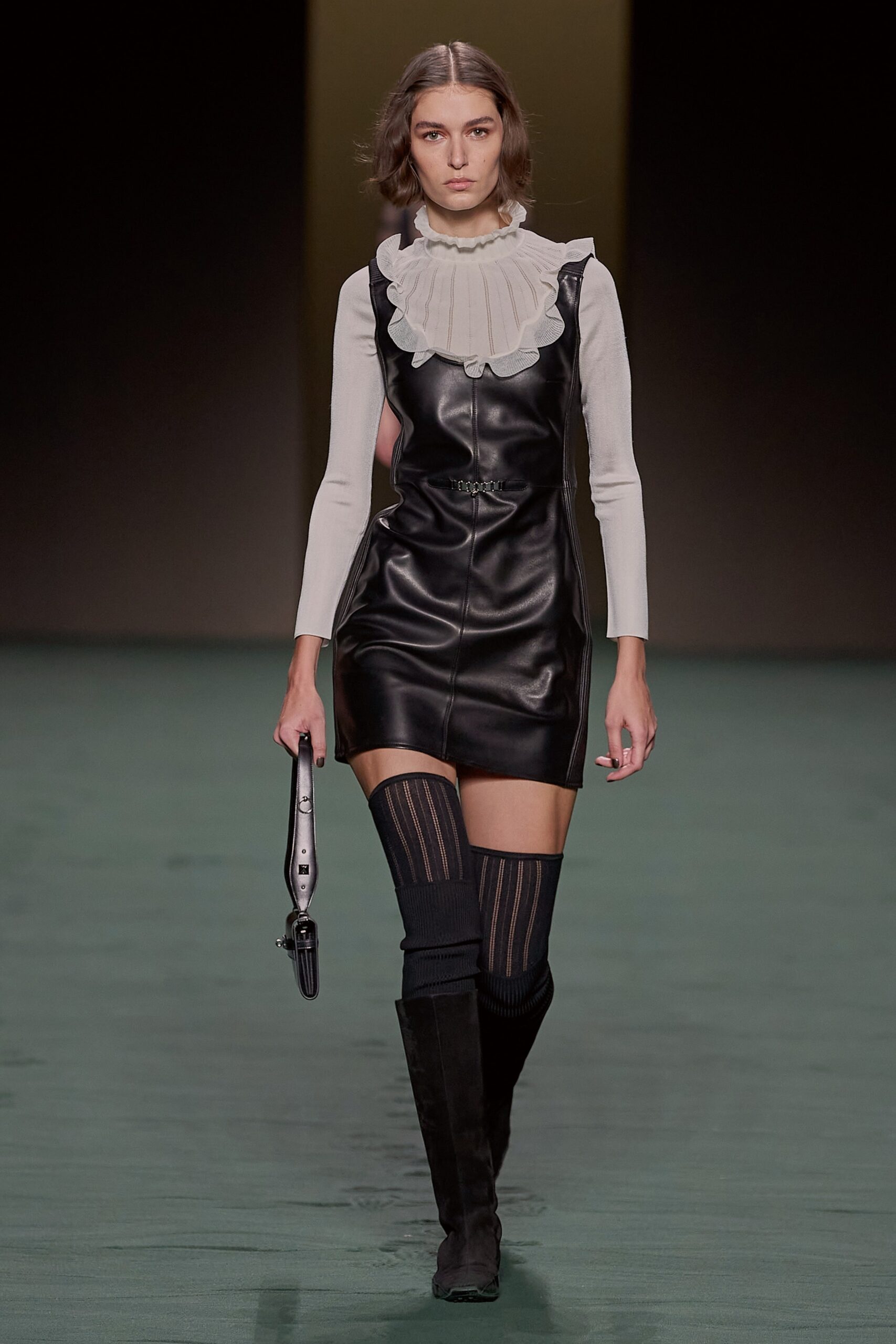 Hermès F/W 22 Look 8