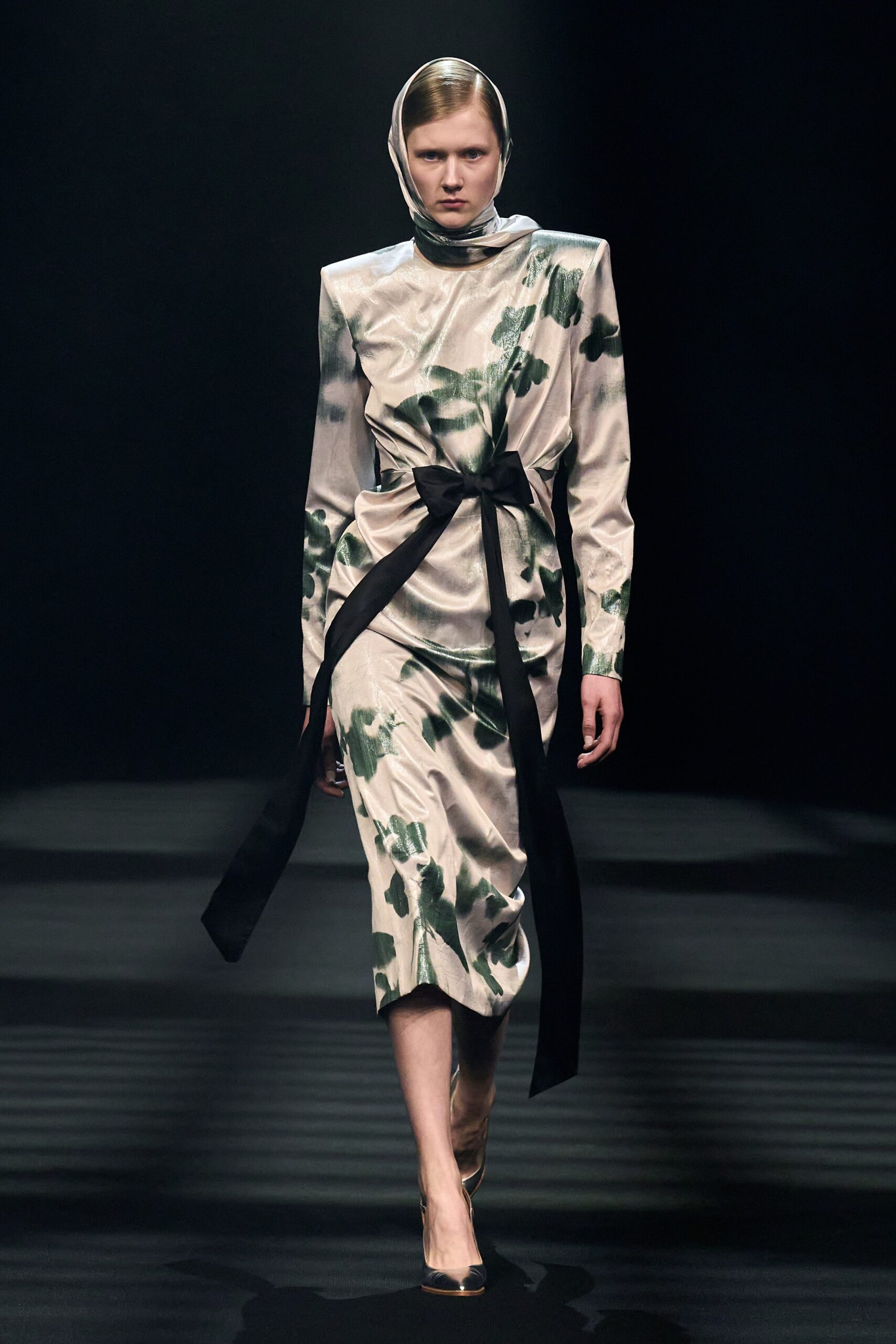 Huishan Zhang F/W 23 Look 8