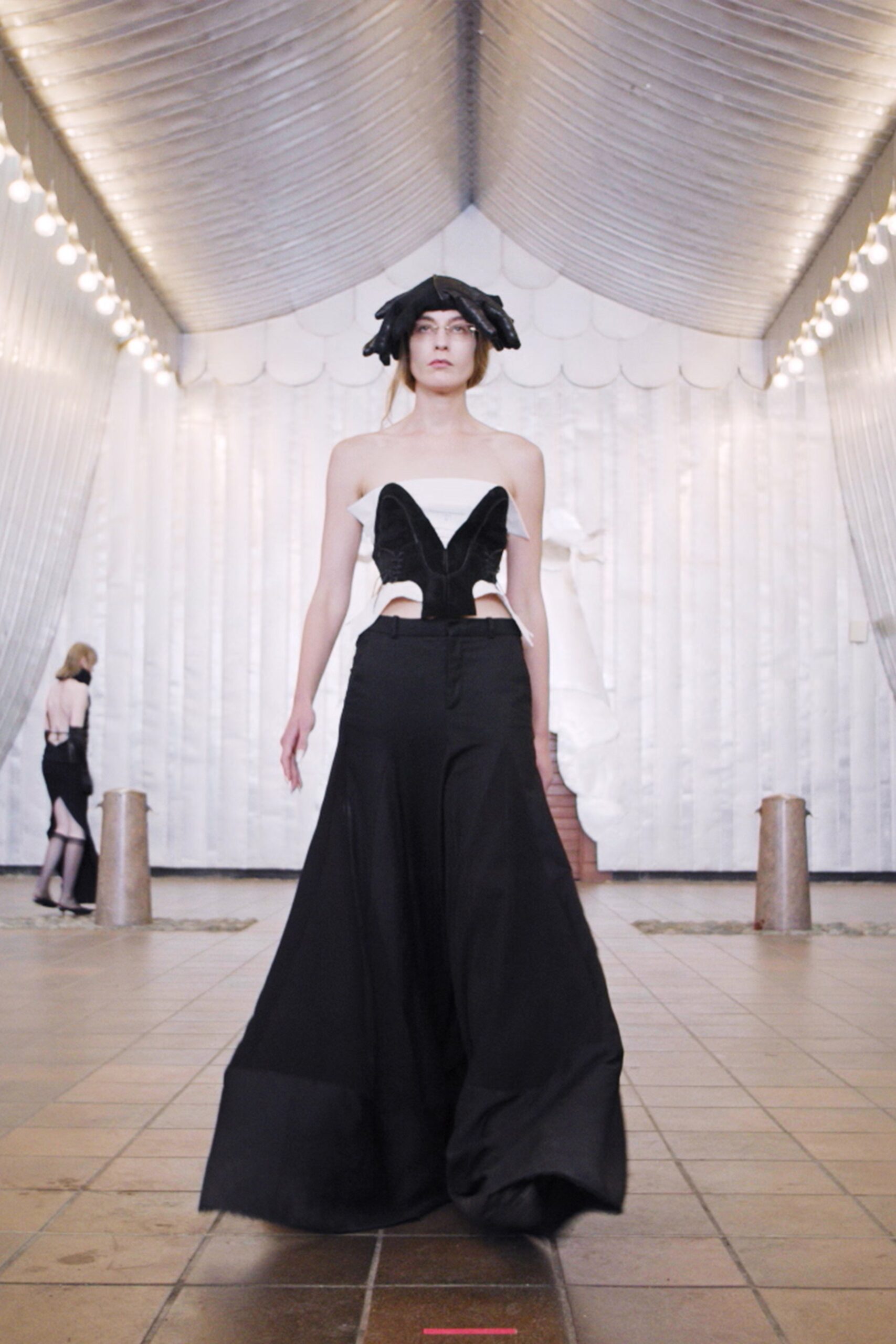 Hodakova S/S 22 Look 9