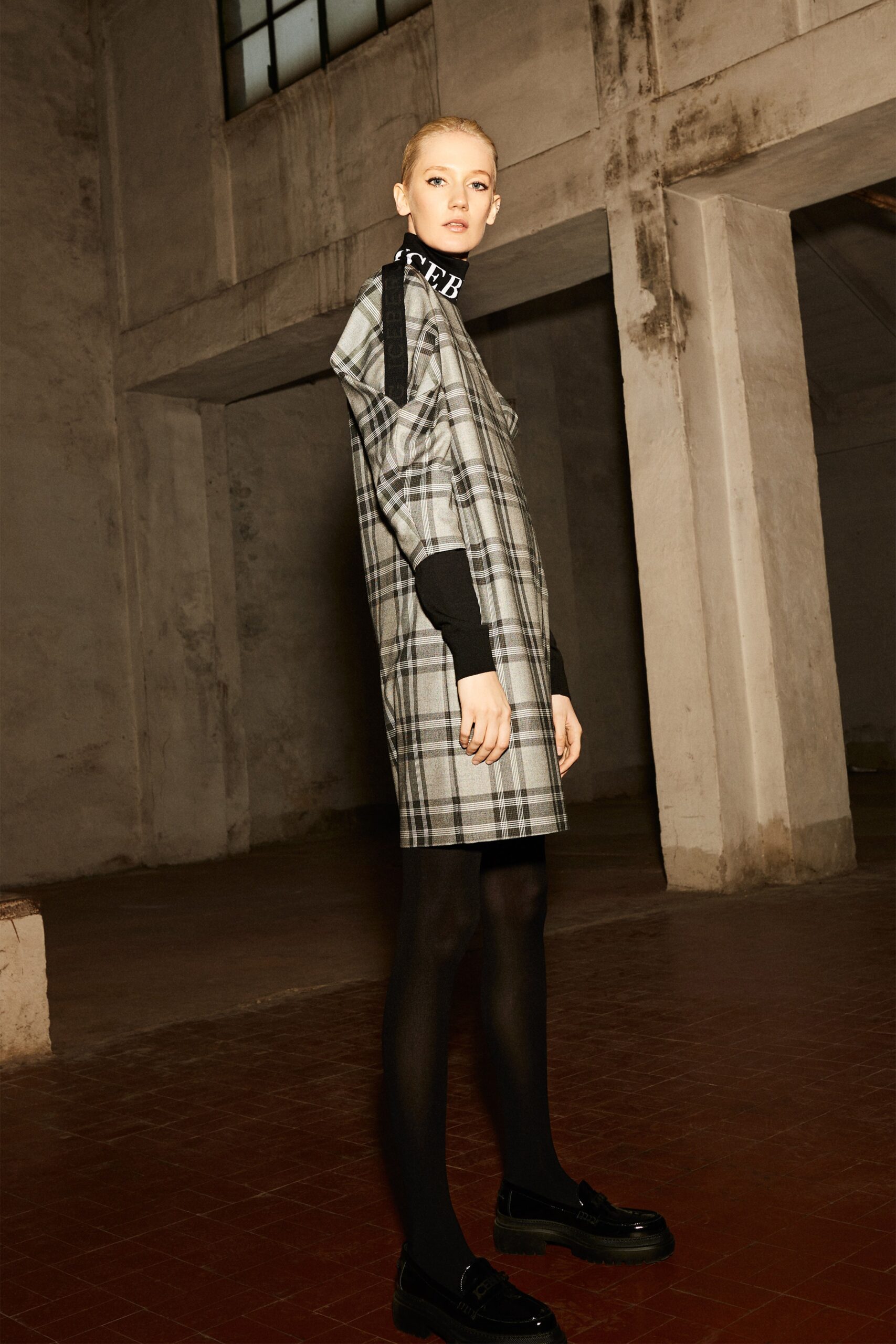 Iceberg F/W 20 Look 9
