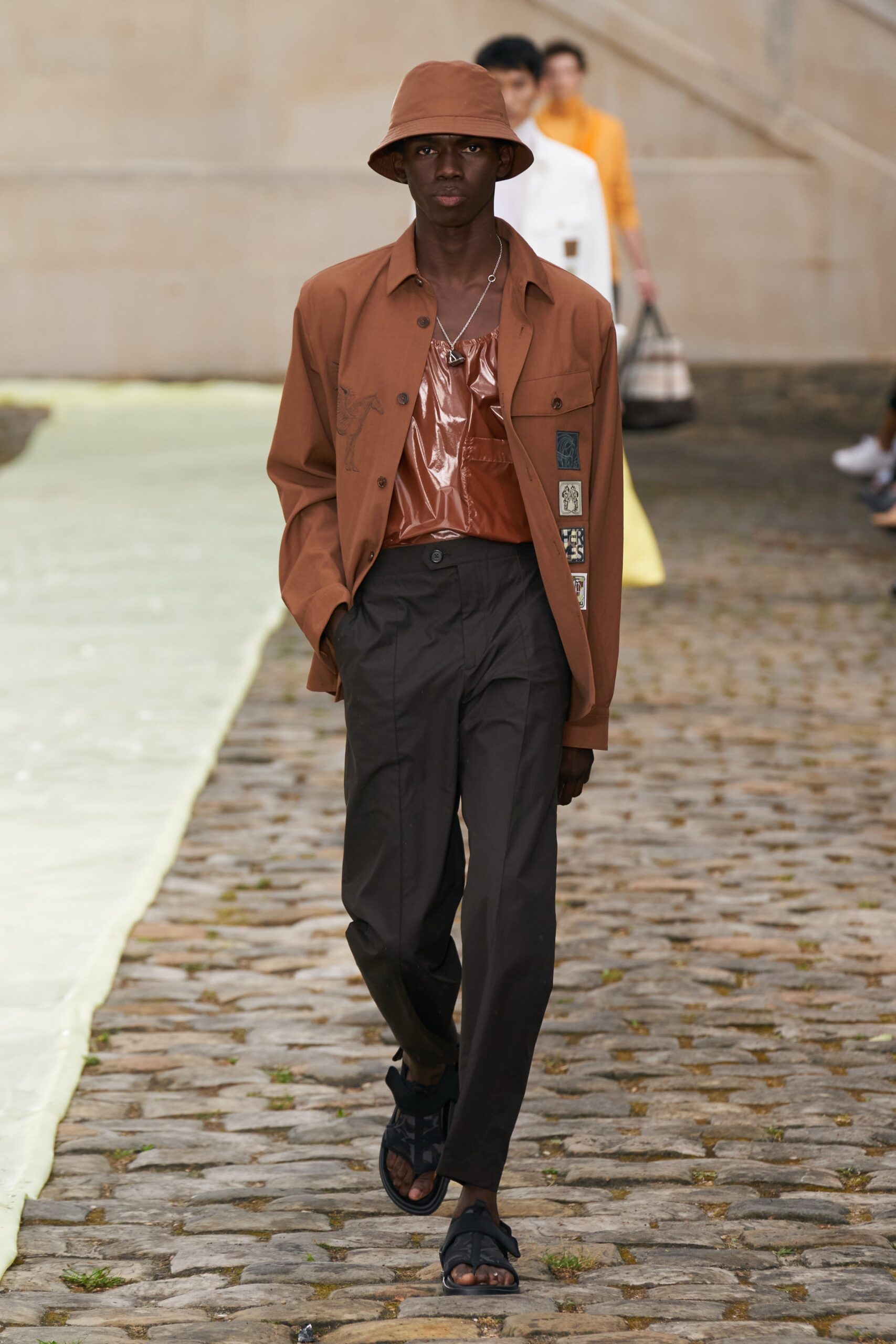 Hermès S/S 23 Menswear Look 9