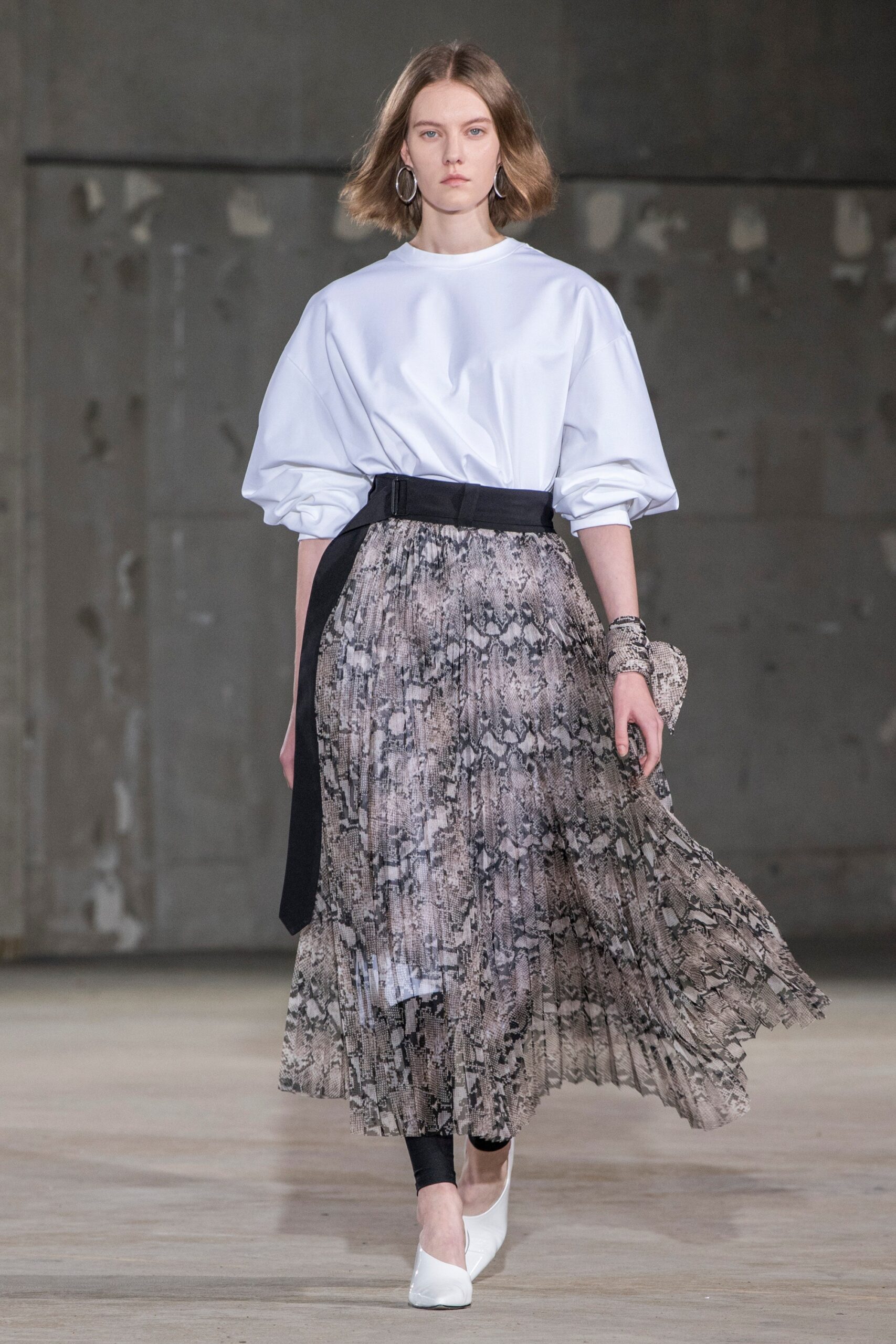 Hyke Tokyo S/S 19 Look 10