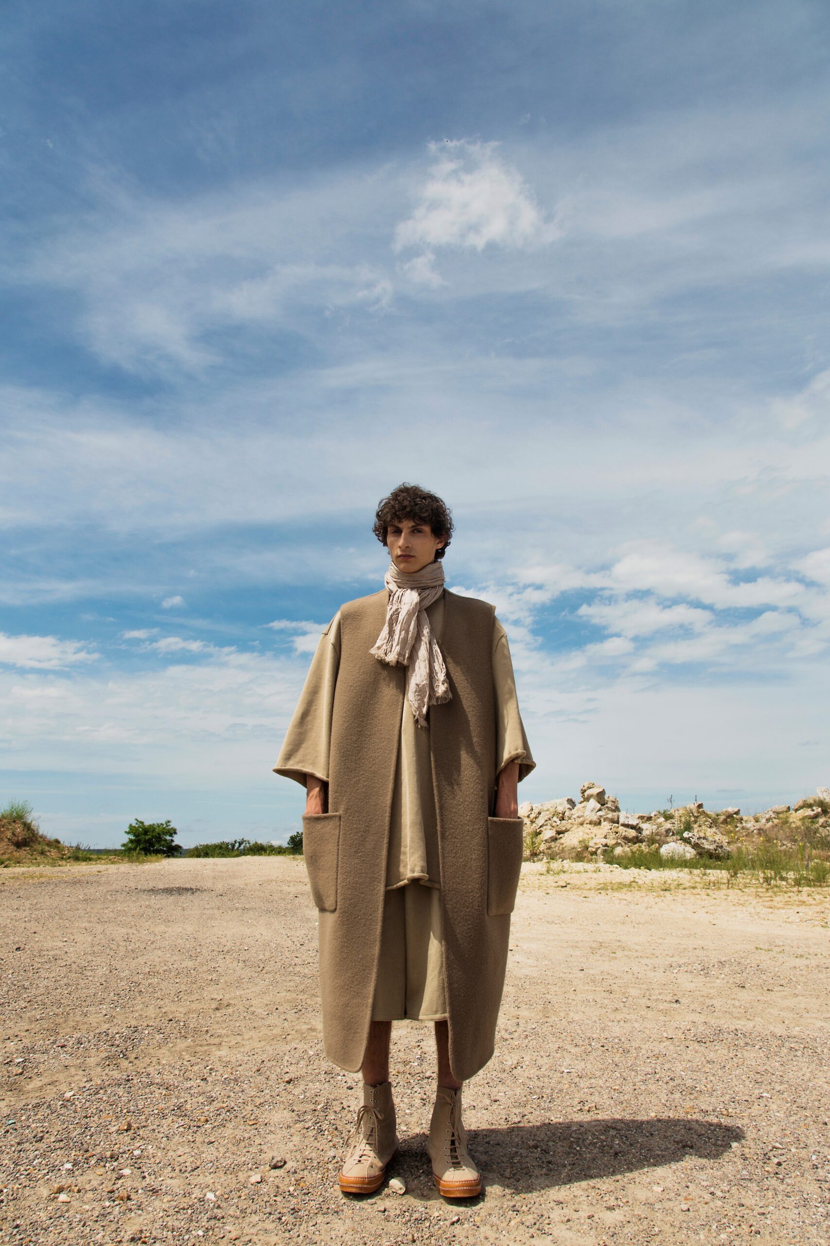 Hed Mayner S/S 22 Menswear Look 9