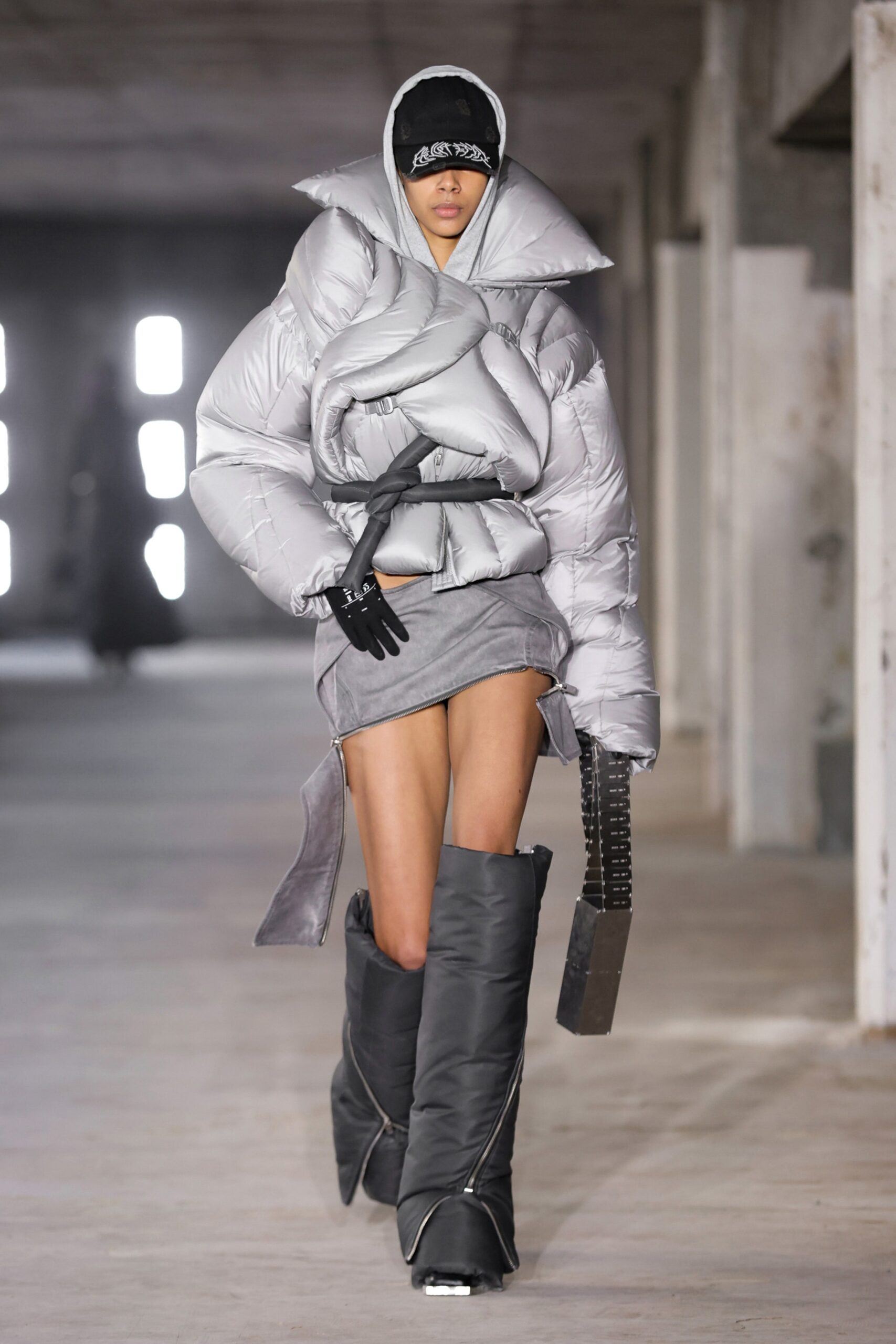 Heliot Emil F/W 23 Look 10