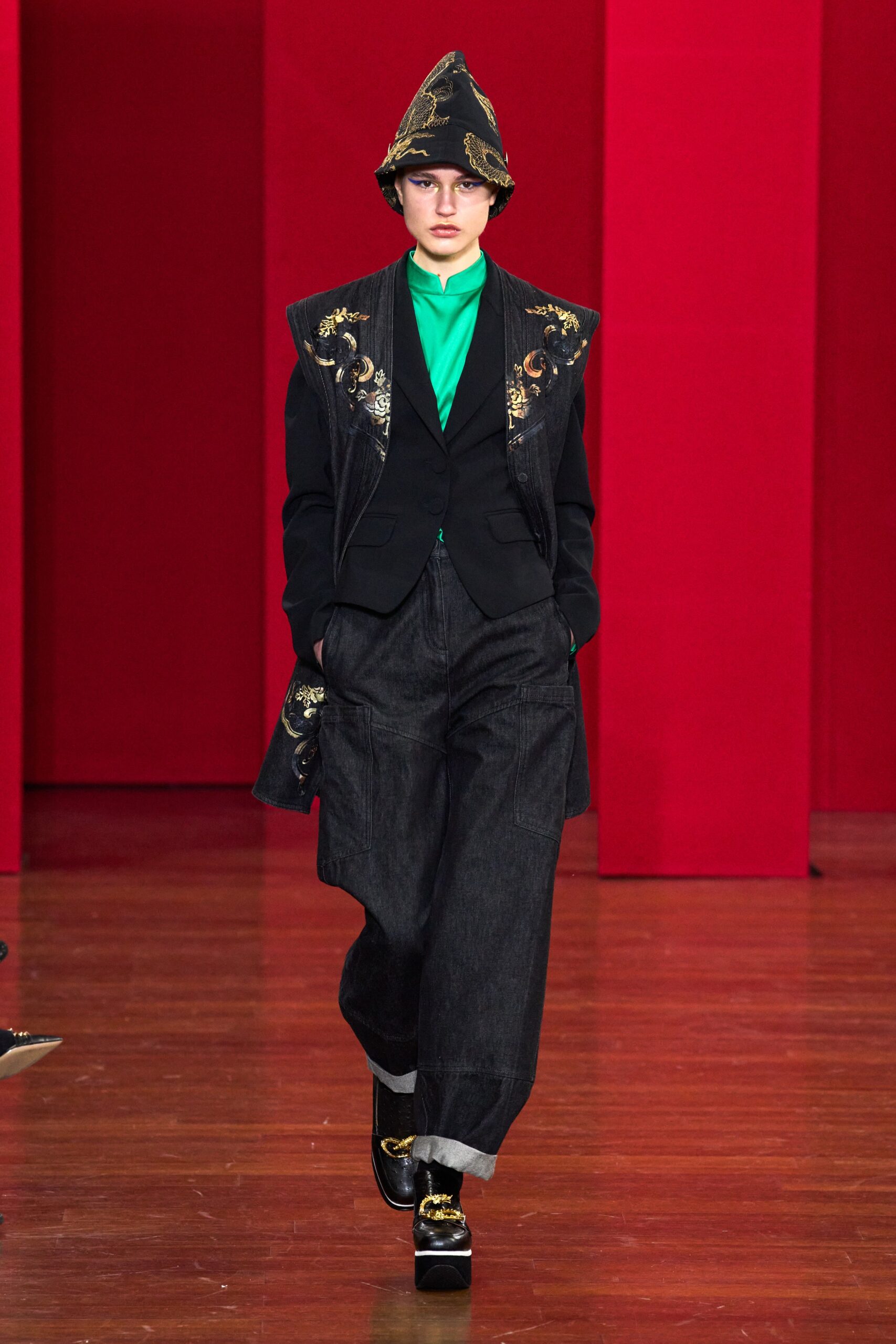 HUI F/W 23 Look 10