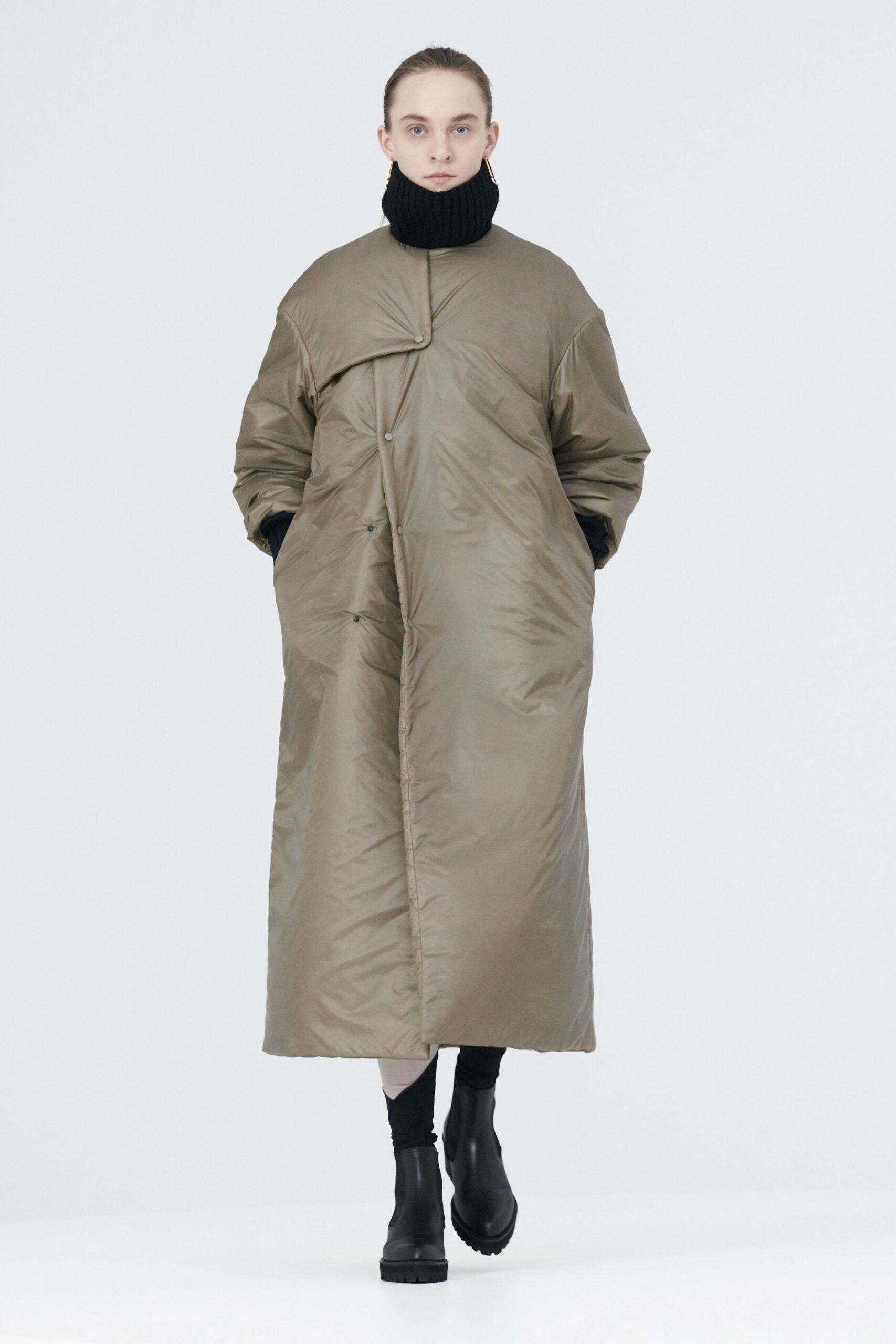 Hyke Tokyo F/W 22 Look 10