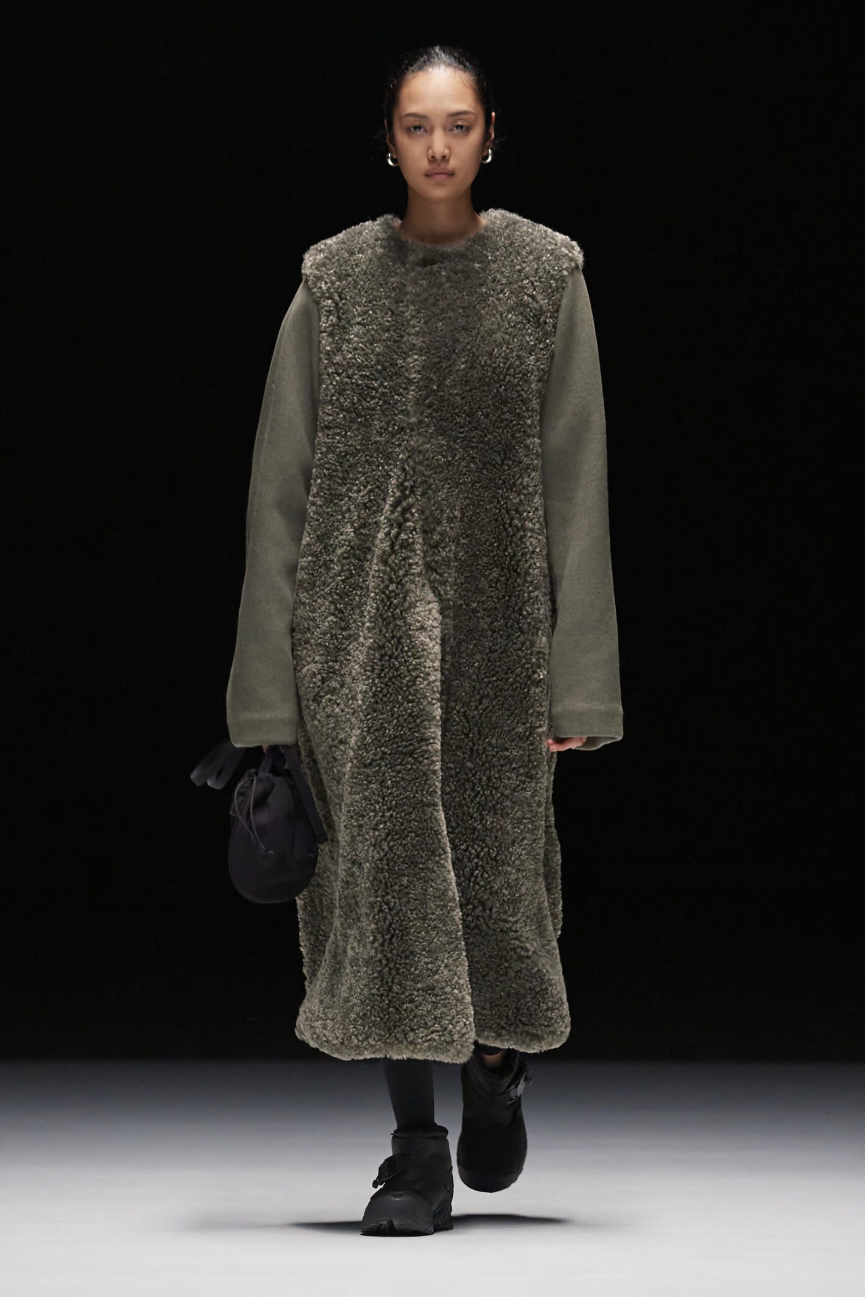Hyke Tokyo F/W 23 Look 10