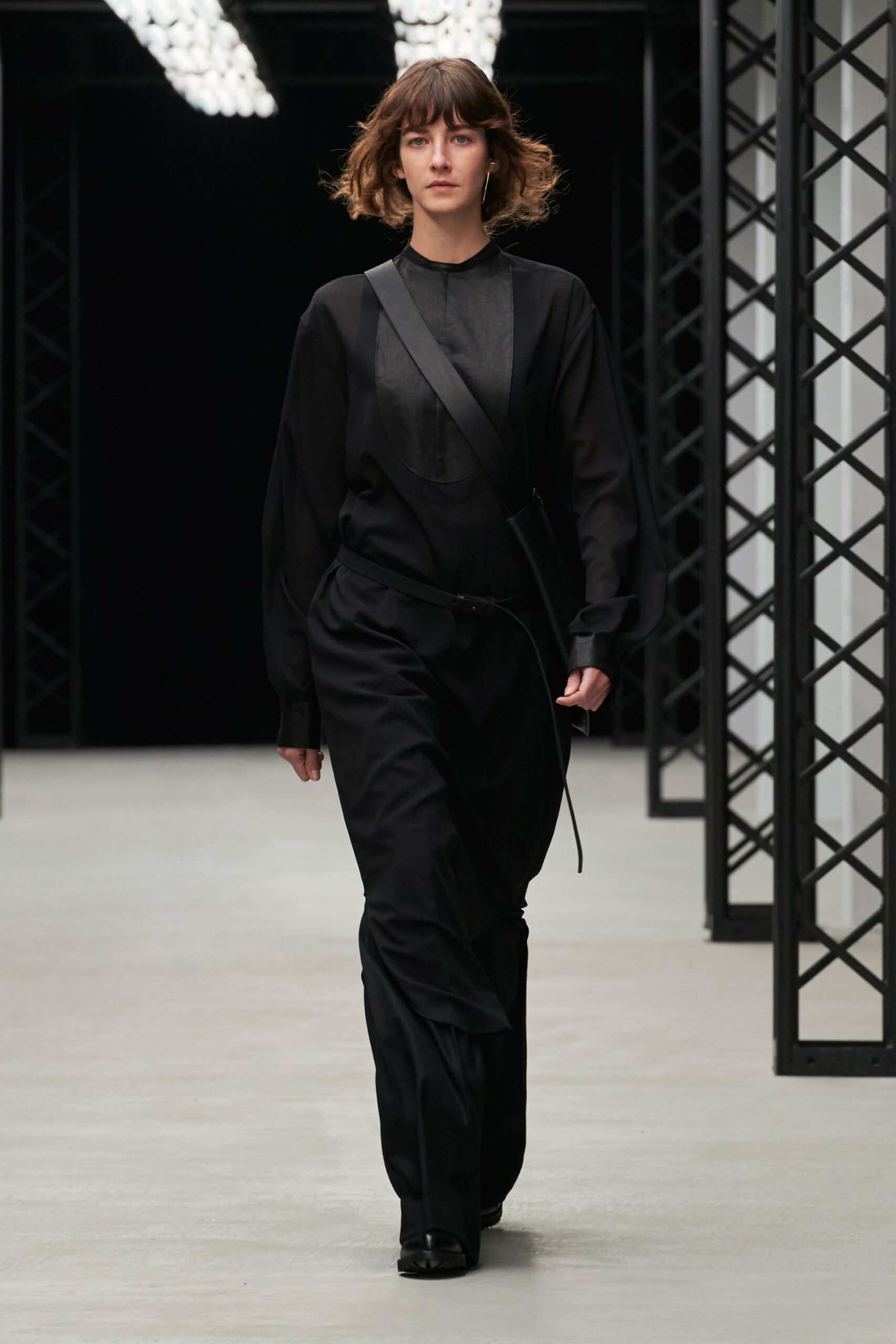 Hyke Tokyo F/W 20 Look 11
