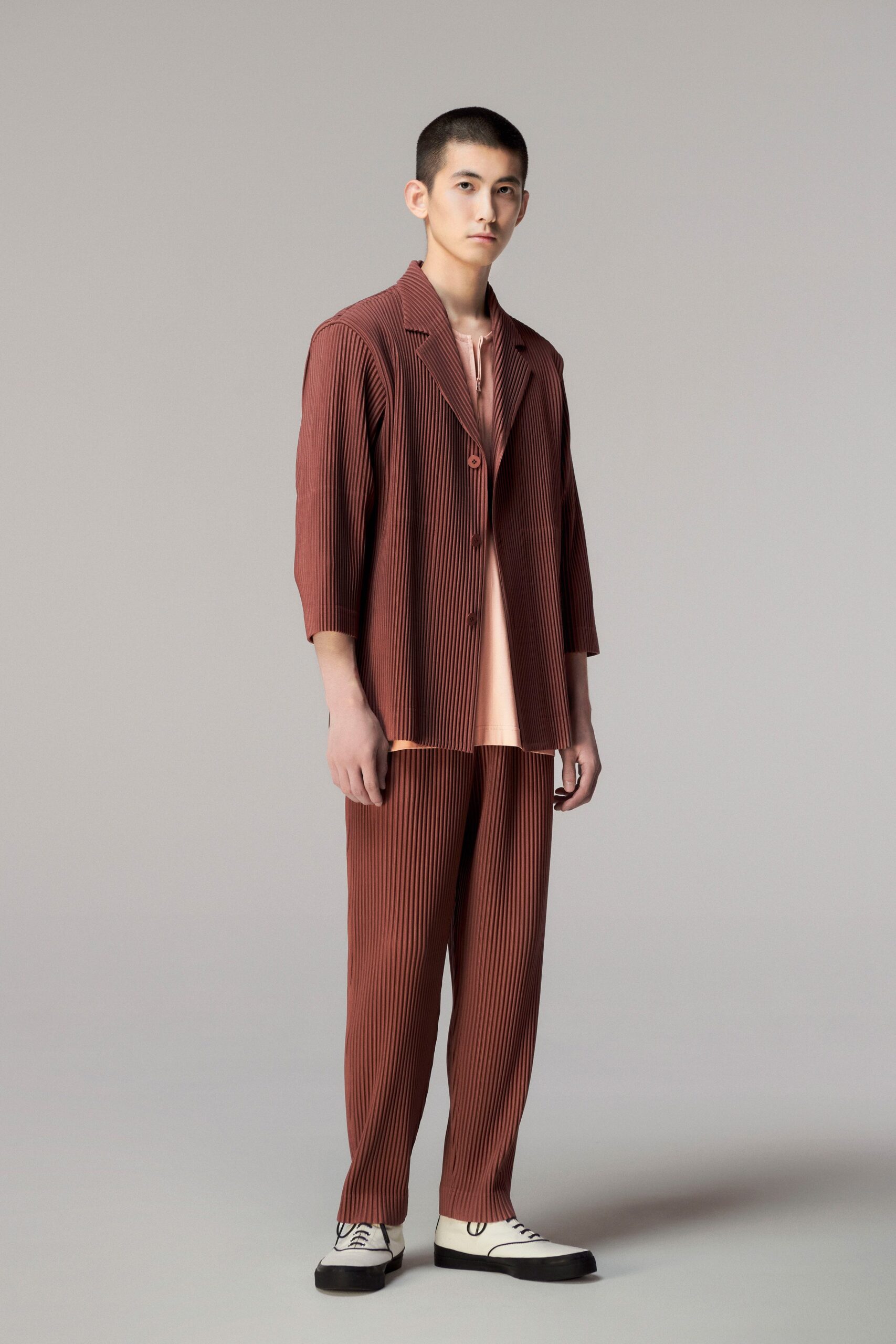 Homme Plissé Issey Miyake S/S 21 Menswear Look 11