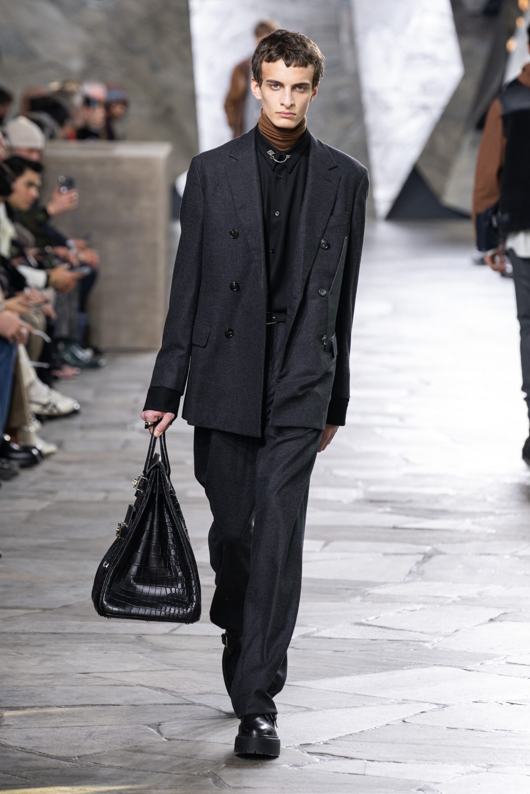 Hermès F/W 23 Menswear Look 11