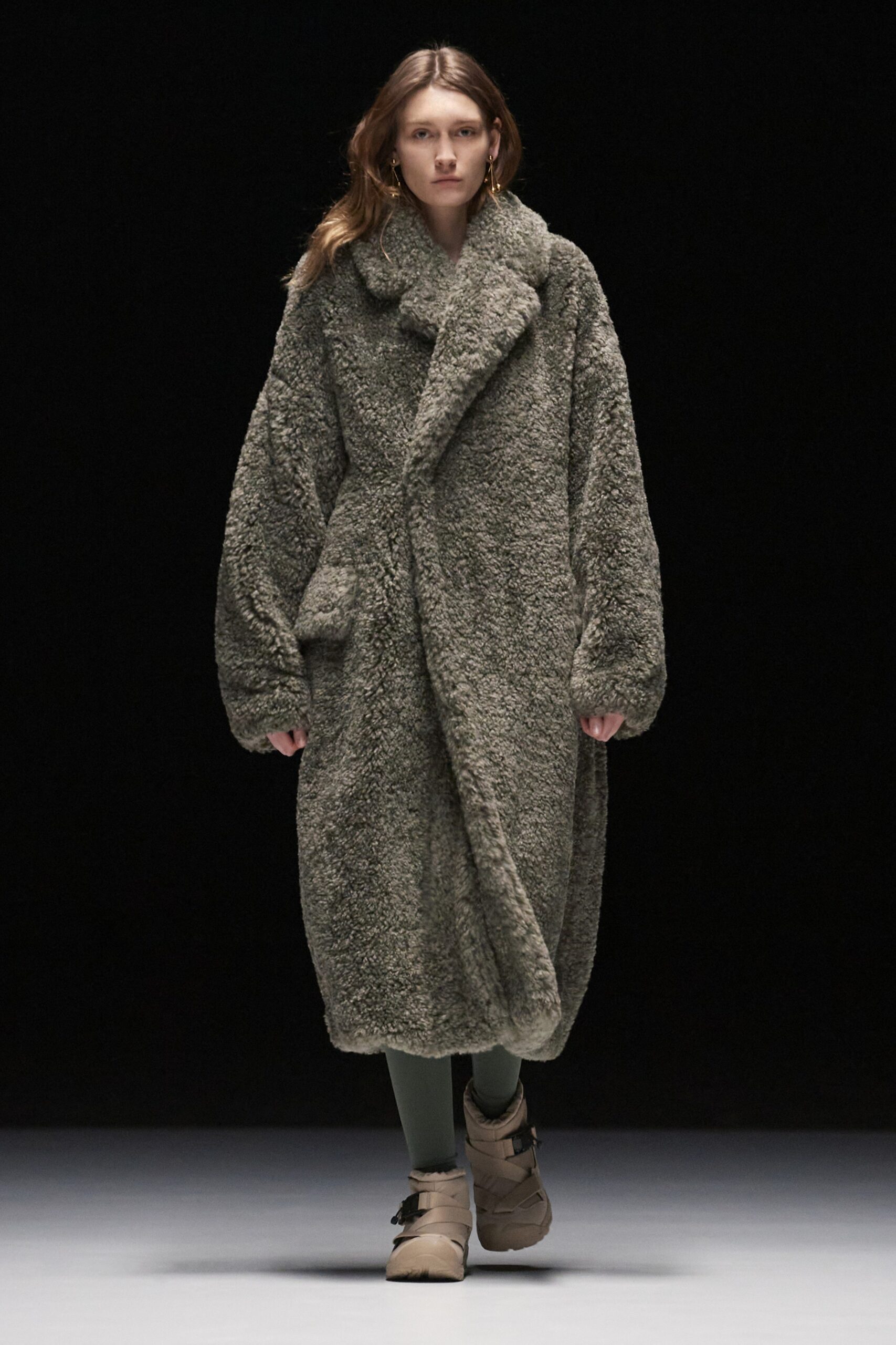 Hyke Tokyo F/W 23 Look 11