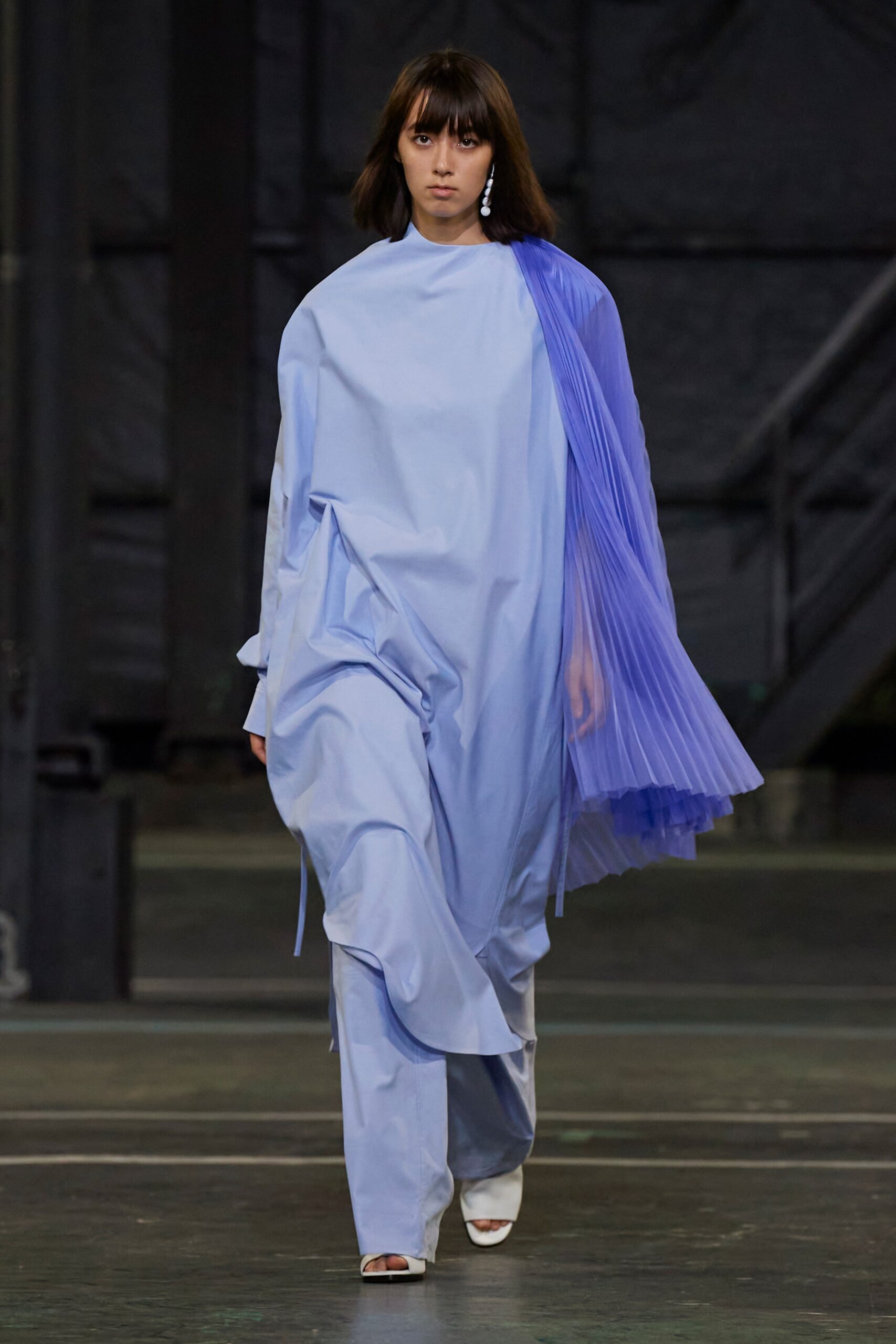 Hyke Tokyo S/S 21 Look 12