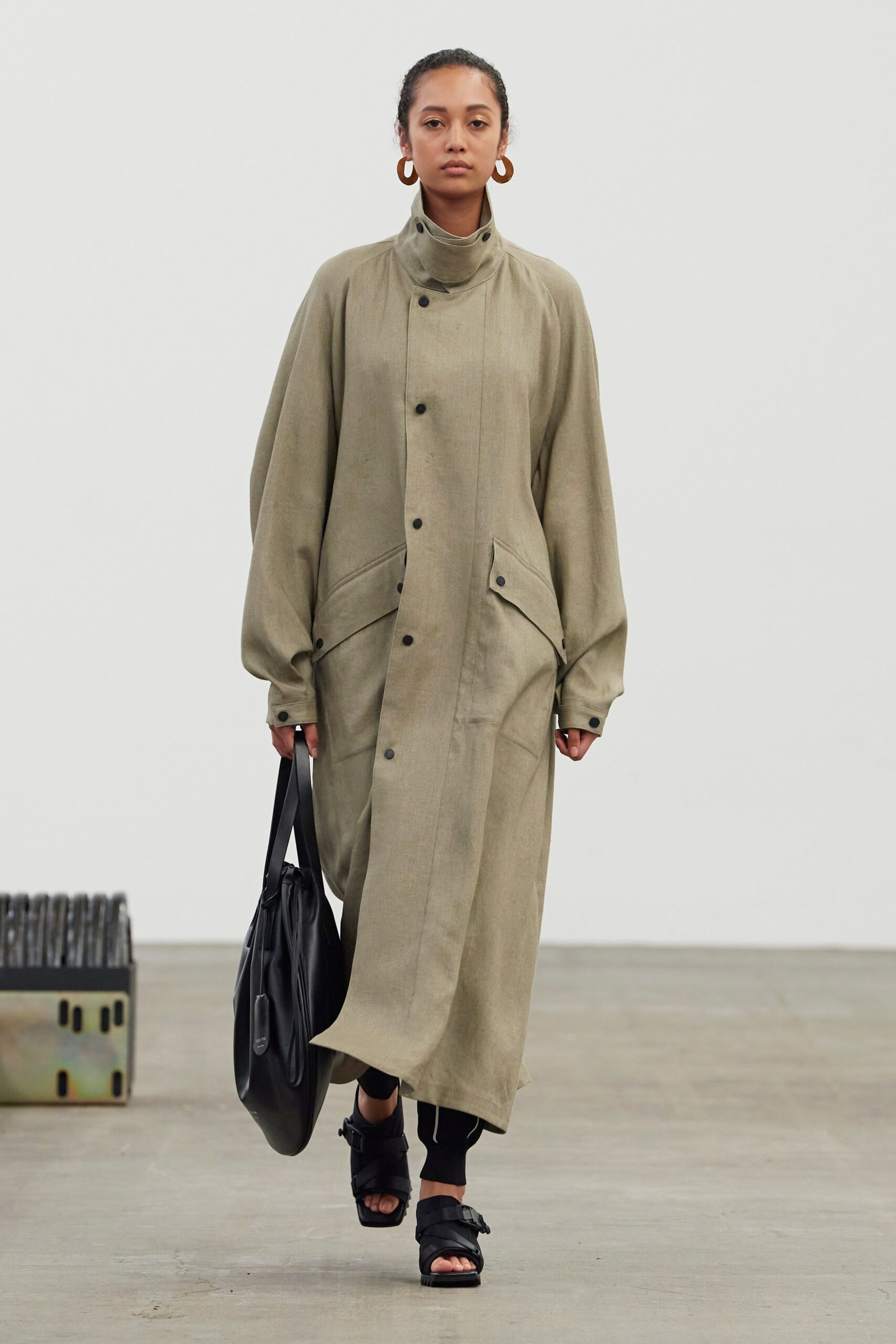 Hyke Tokyo S/S 22 Look 12