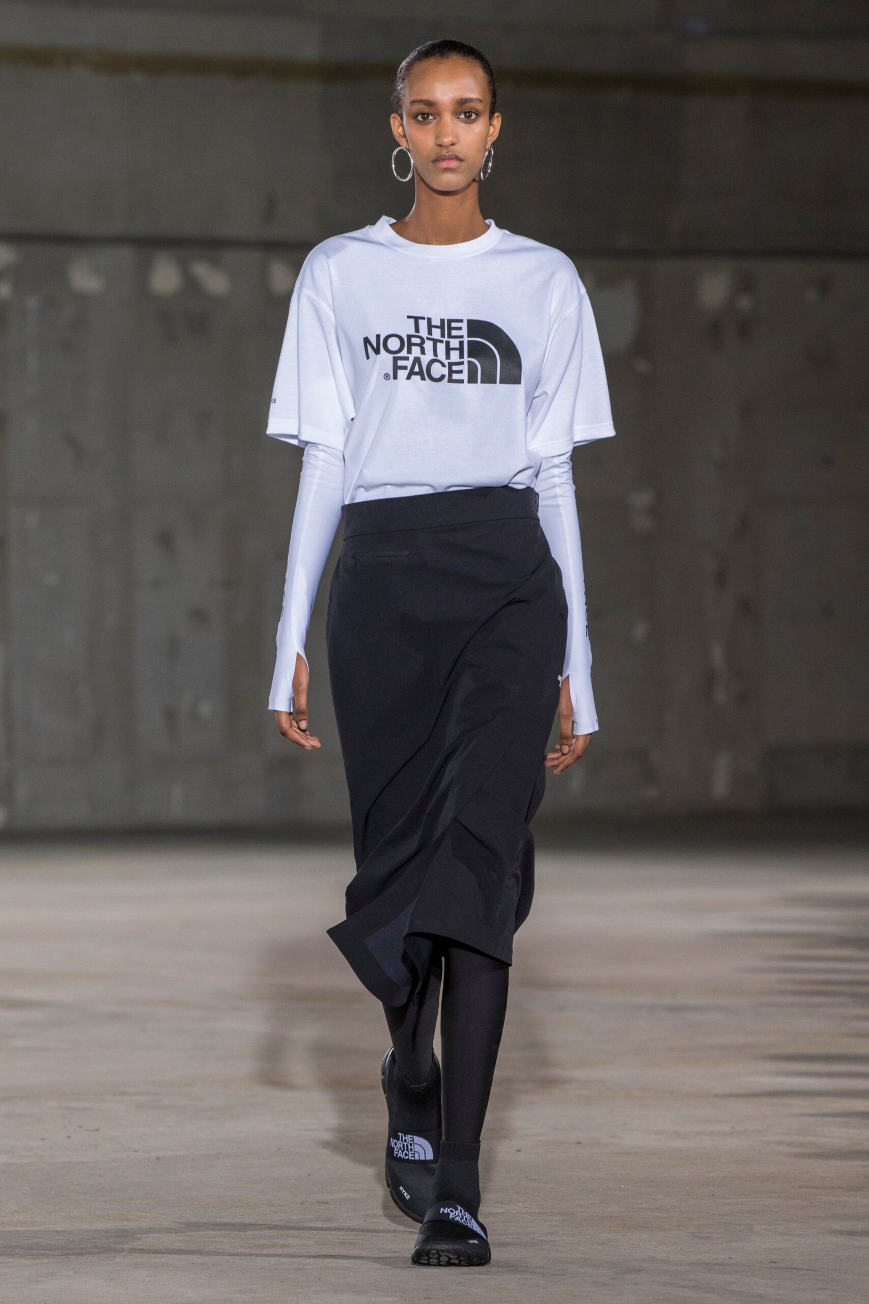 Hyke Tokyo S/S 19 Look 13