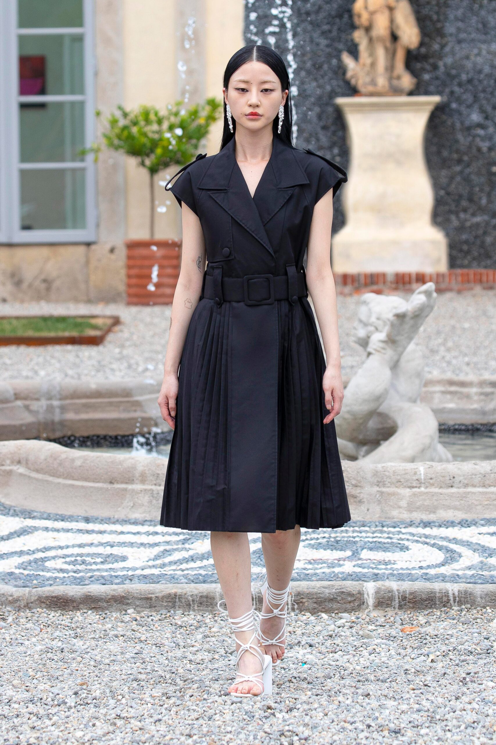 Huishan Zhang S/S 22 Look 13