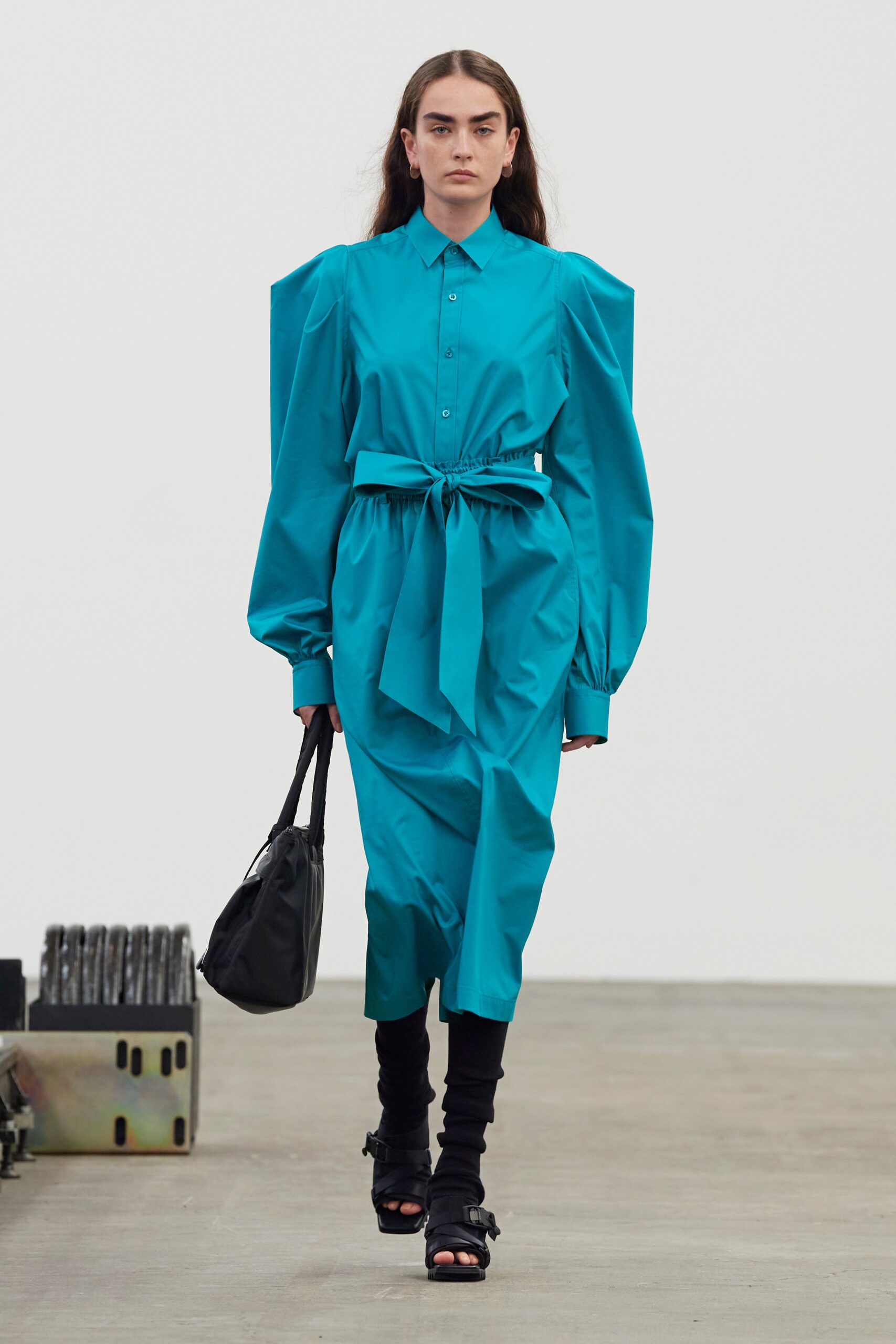 Hyke Tokyo S/S 22 Look 13