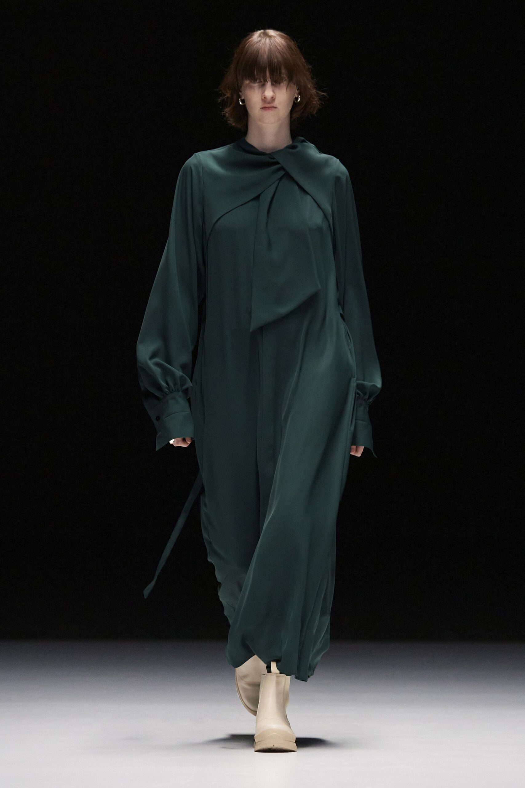 Hyke Tokyo F/W 23 Look 13