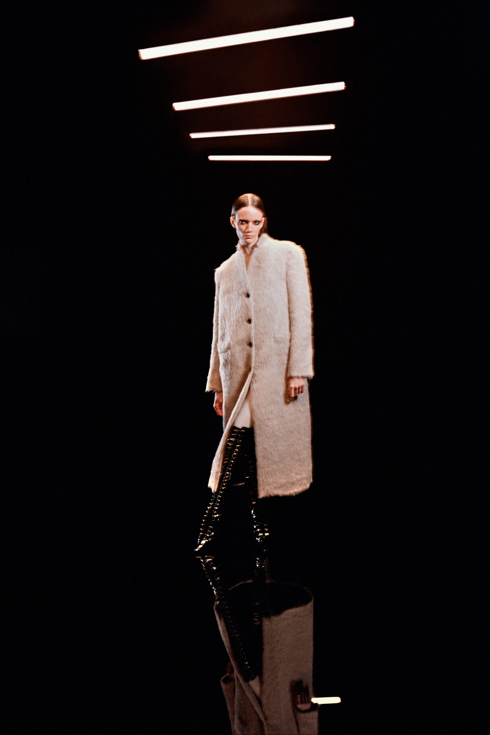 Interior Resort 23 Look 13