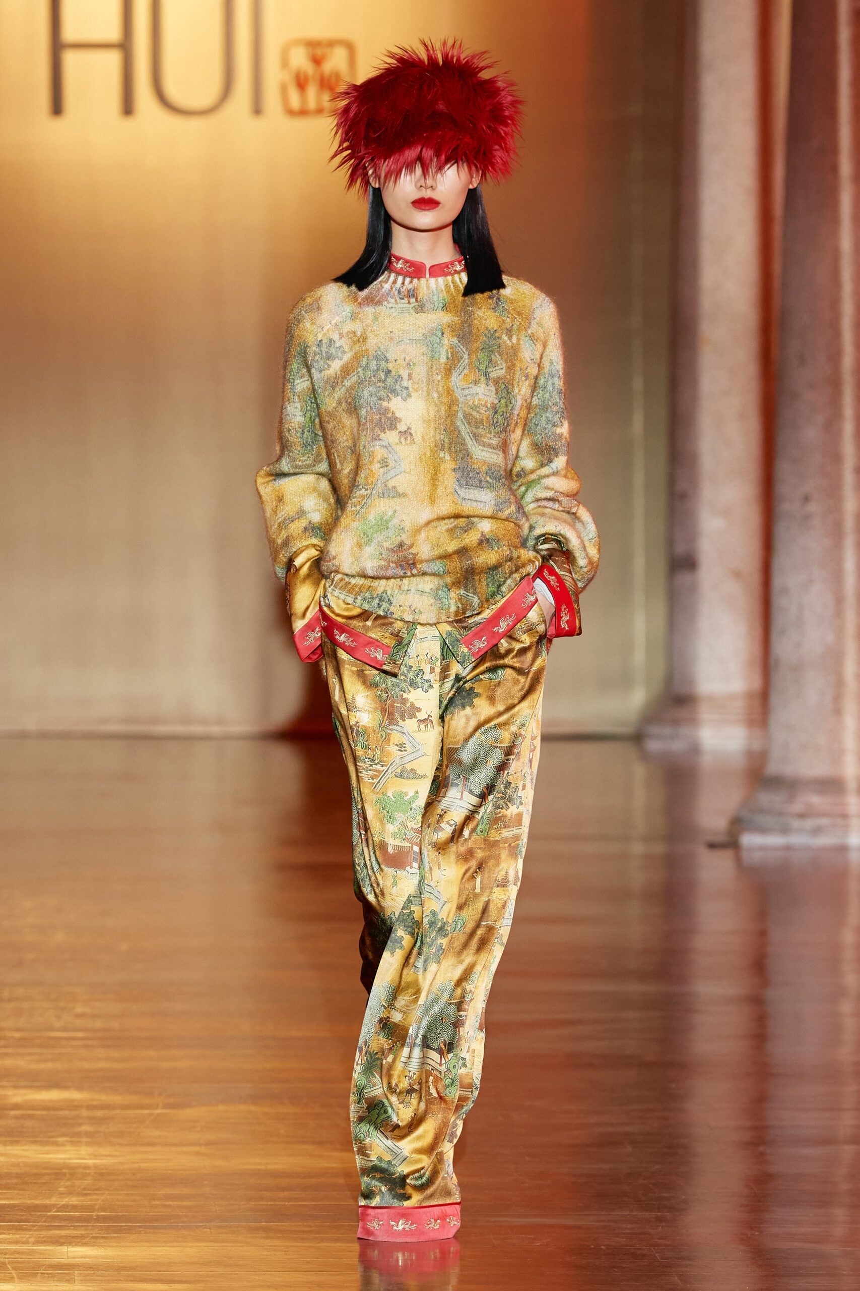 HUI F/W 22 Look 14