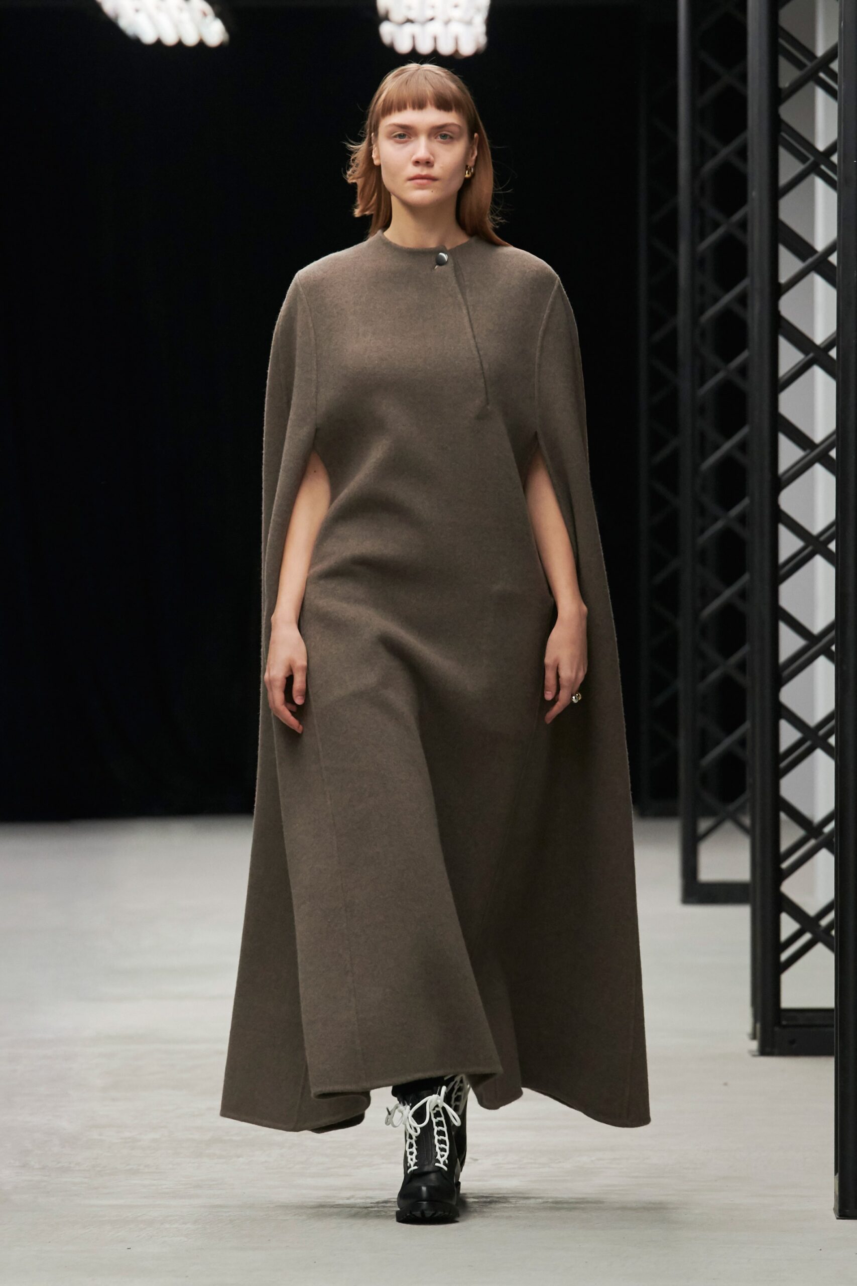Hyke Tokyo F/W 20 Look 14