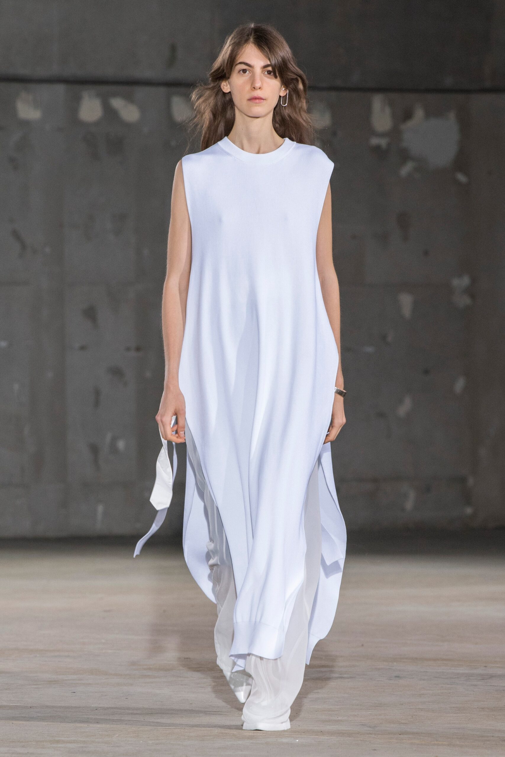 Hyke Tokyo S/S 19 Look 15
