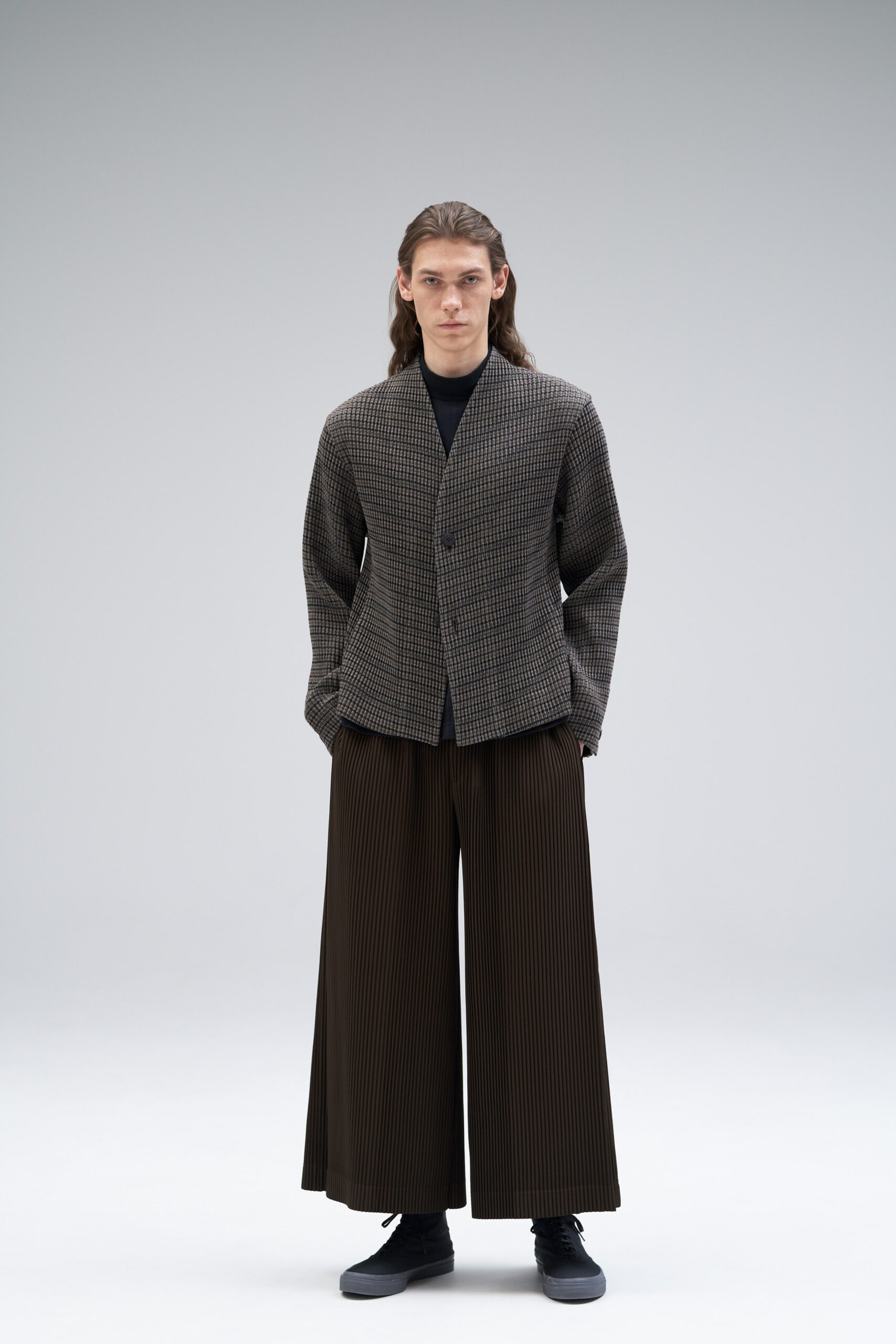 Homme Plissé Issey Miyake F/W 21 Menswear Look 15