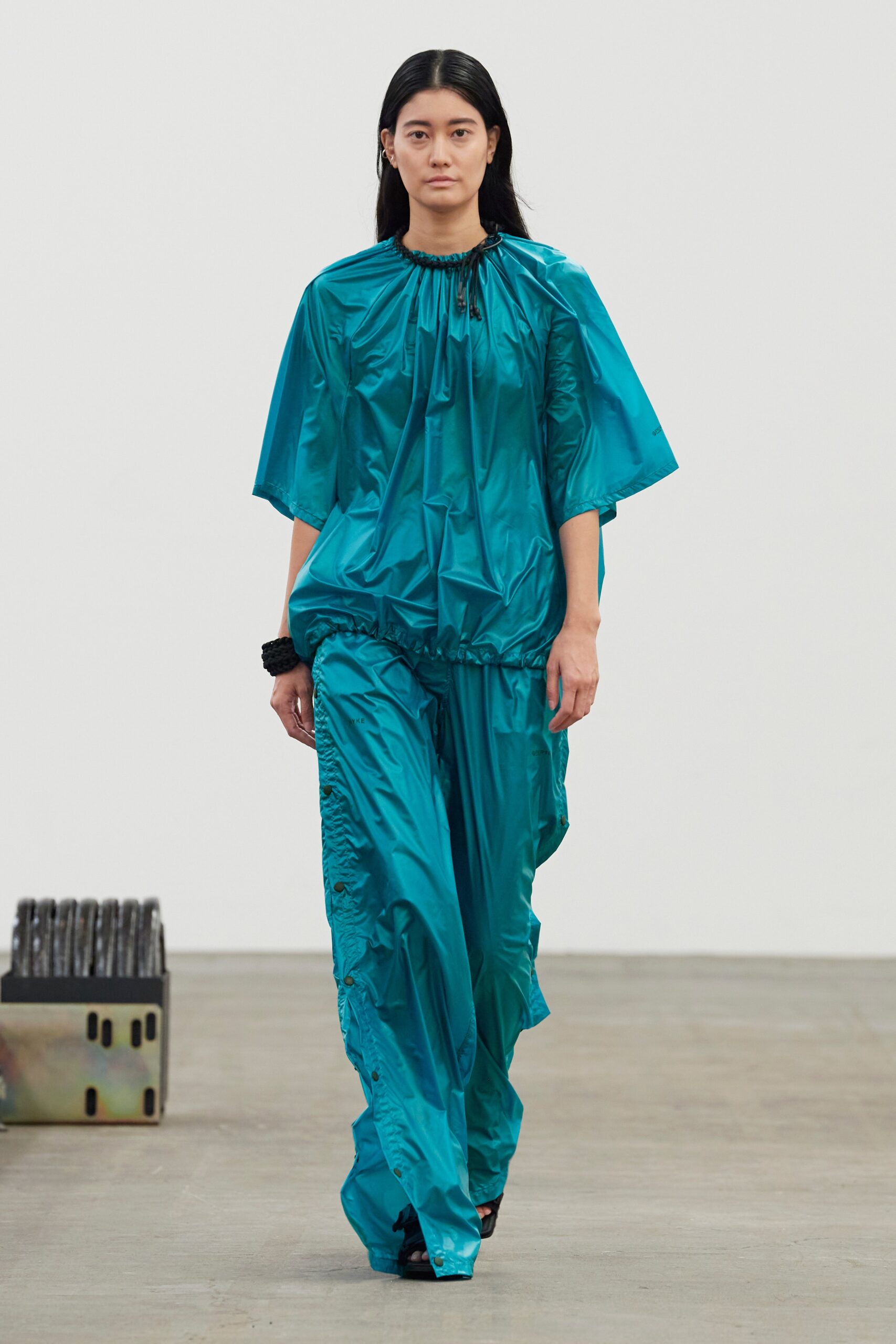 Hyke Tokyo S/S 22 Look 15