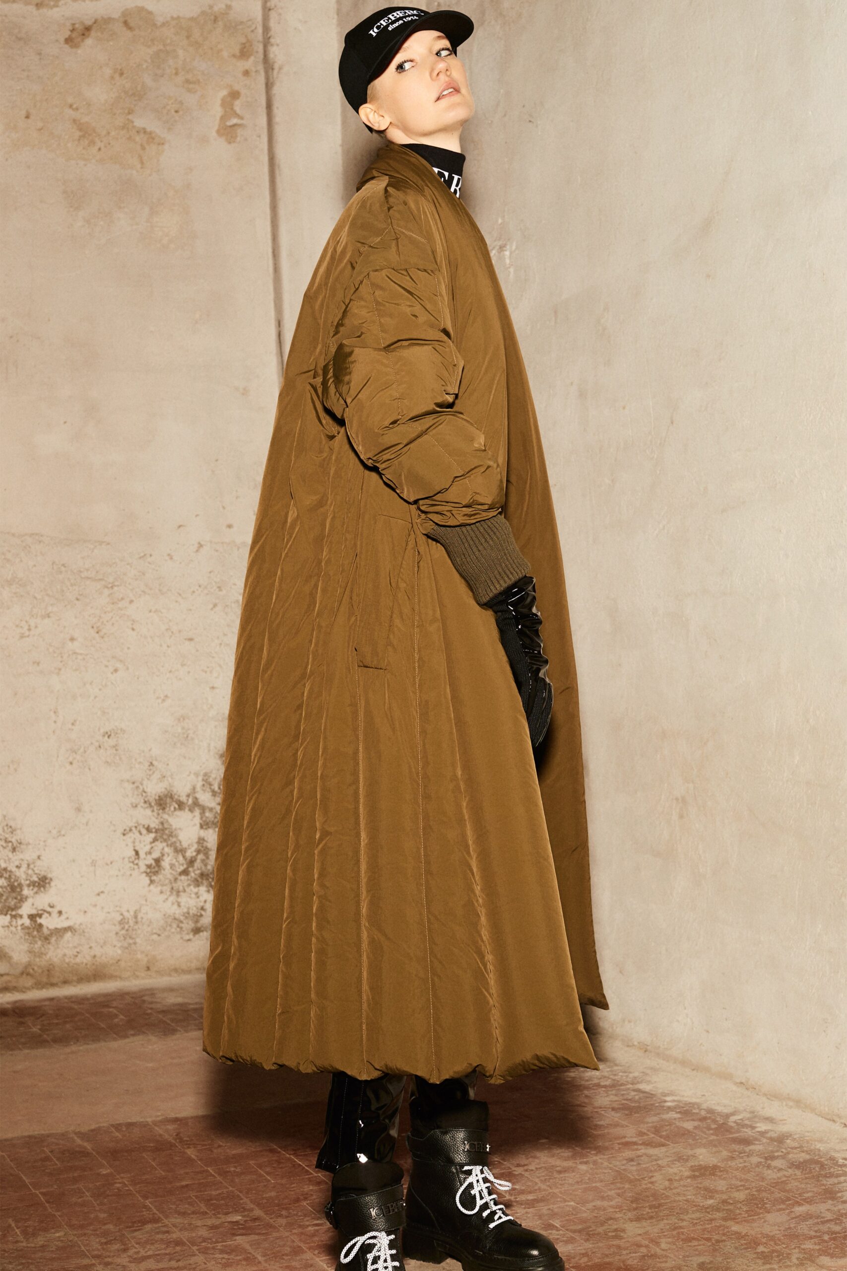 Iceberg F/W 20 Look 15
