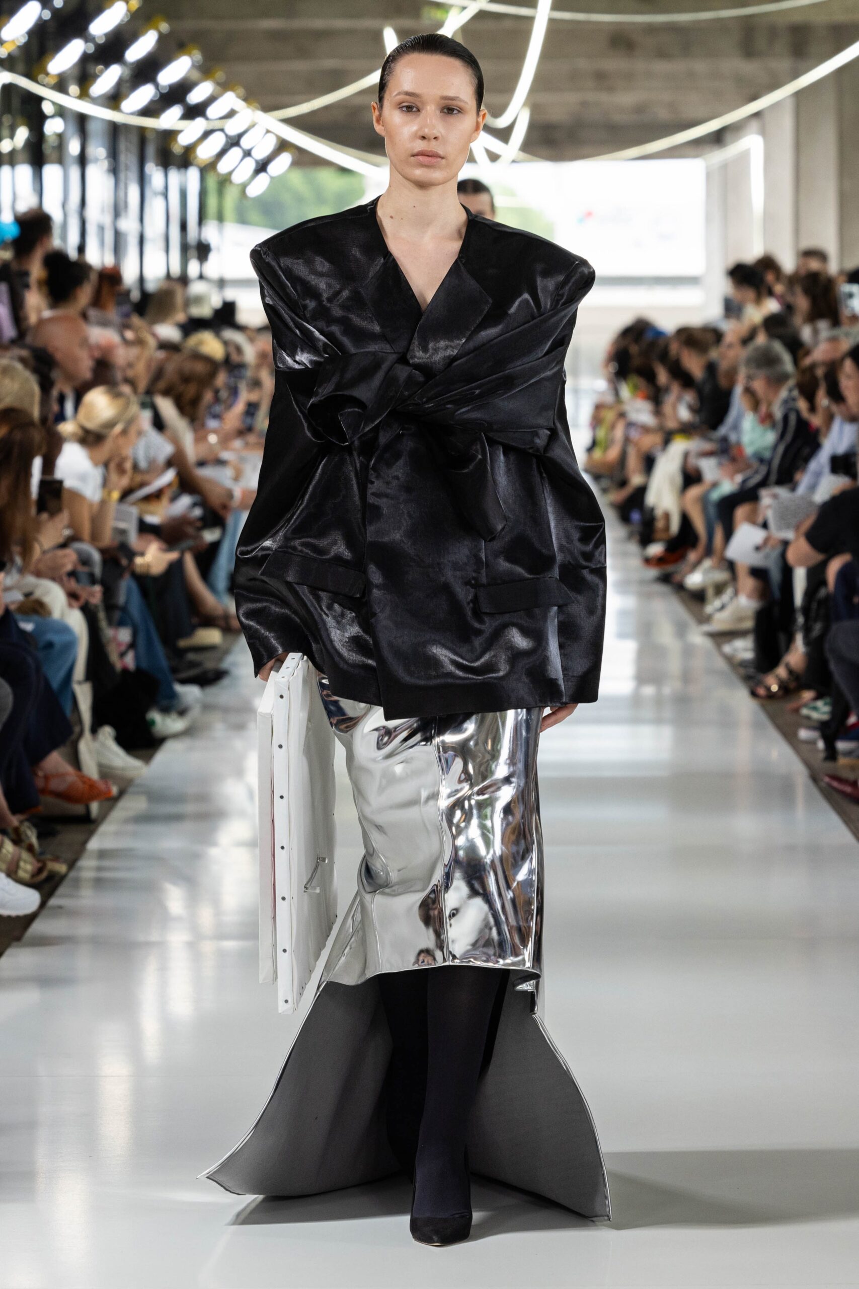 Institut Français de la Mode S/S 24 Look 15