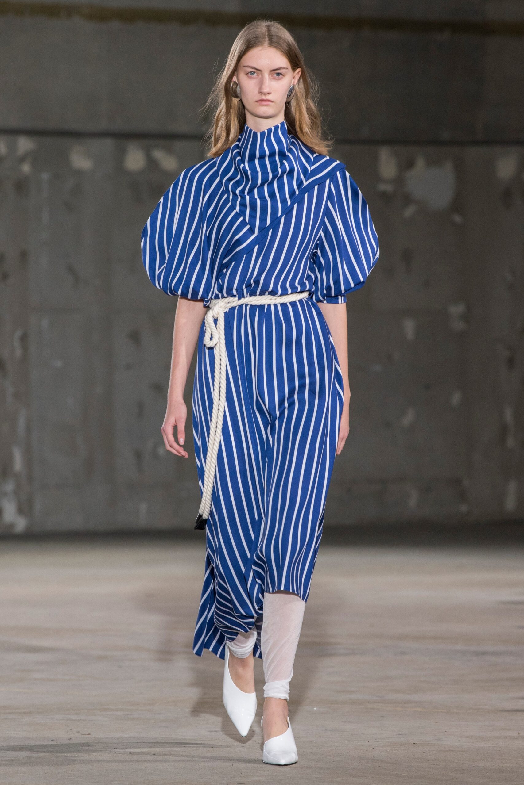 Hyke Tokyo S/S 19 Look 16