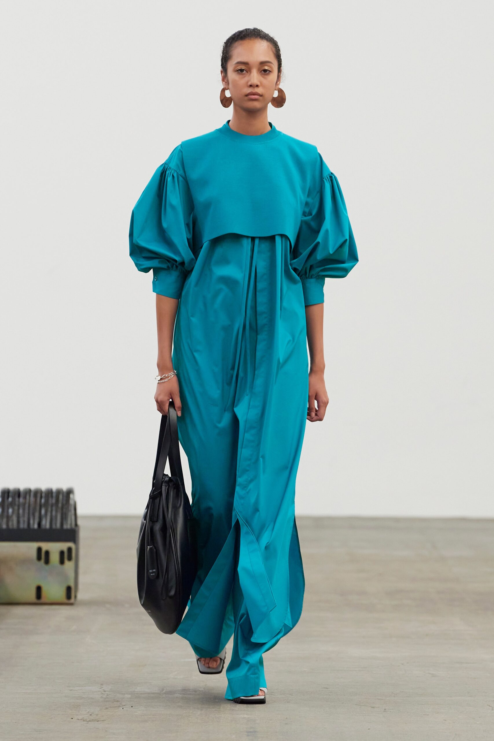 Hyke Tokyo S/S 22 Look 16