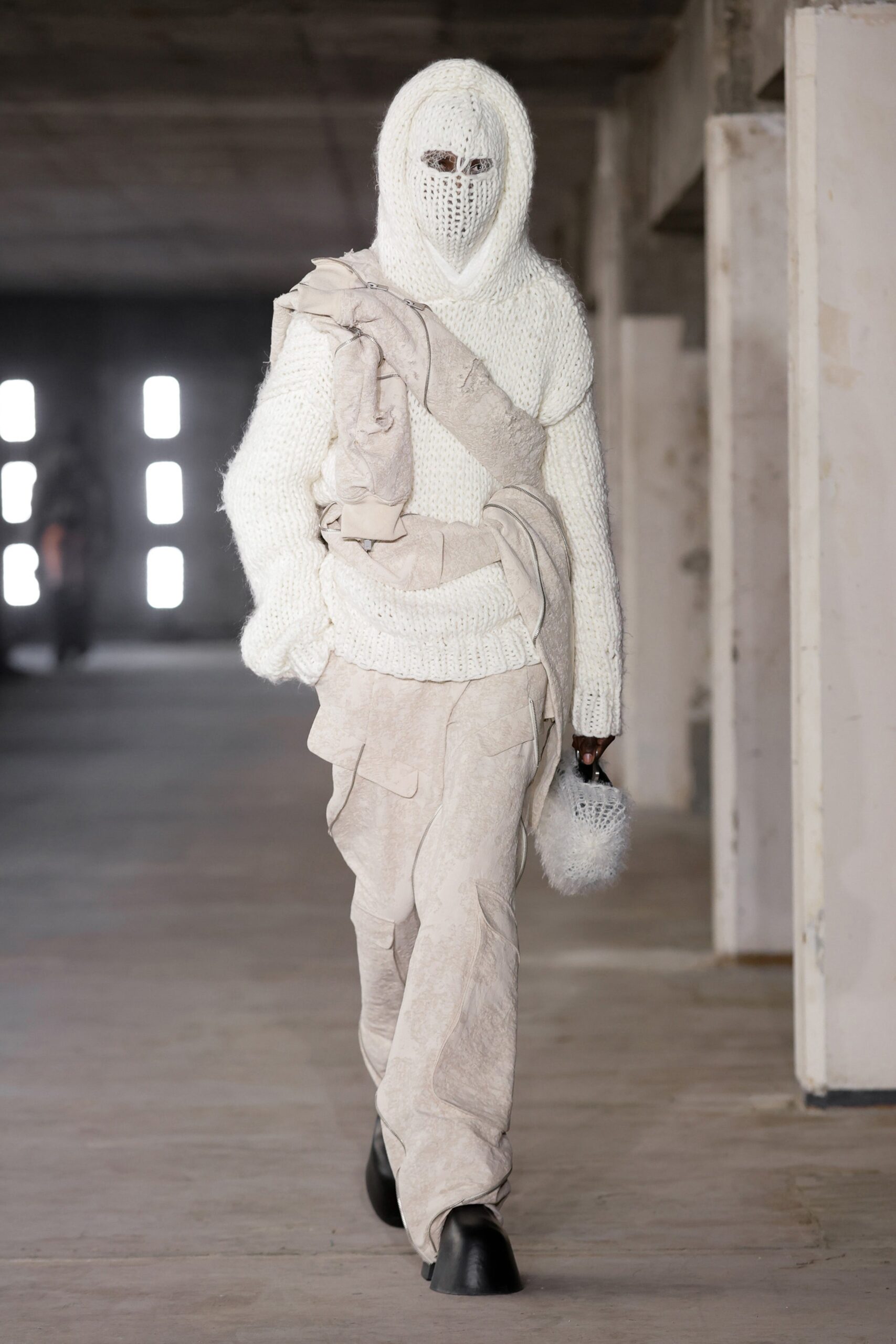 Heliot Emil F/W 23 Look 16