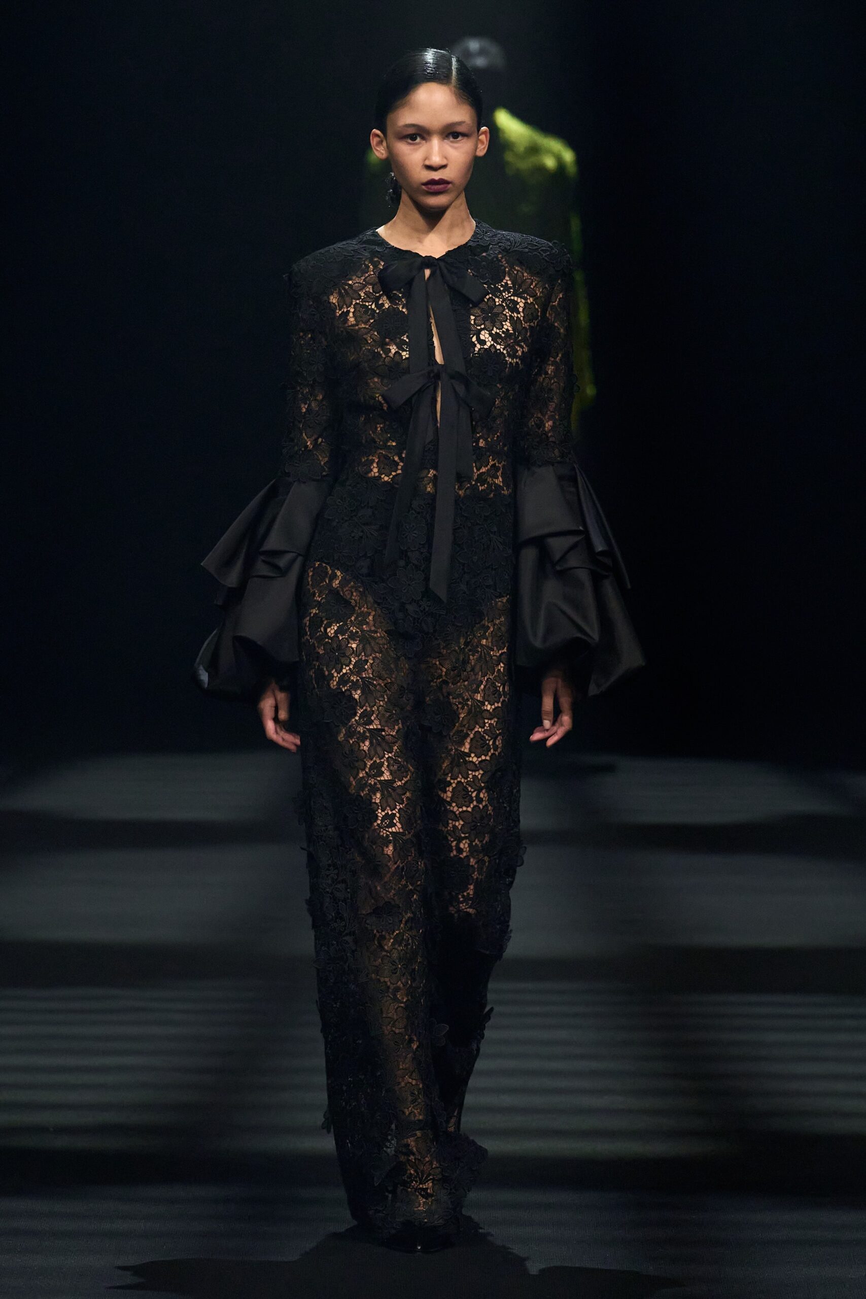 Huishan Zhang F/W 23 Look 16