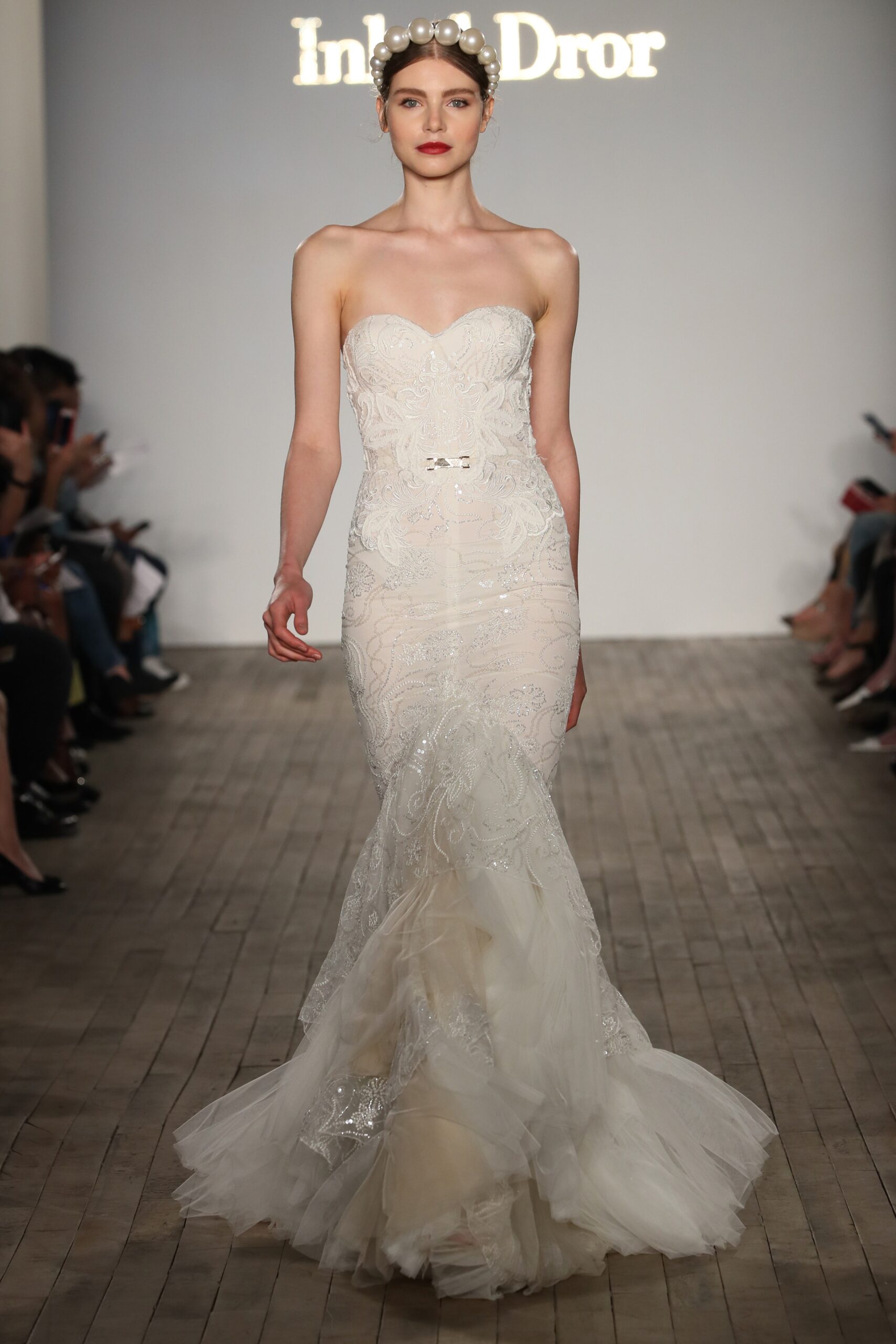 Inbal Dror F/W 19 Bridal Look 16