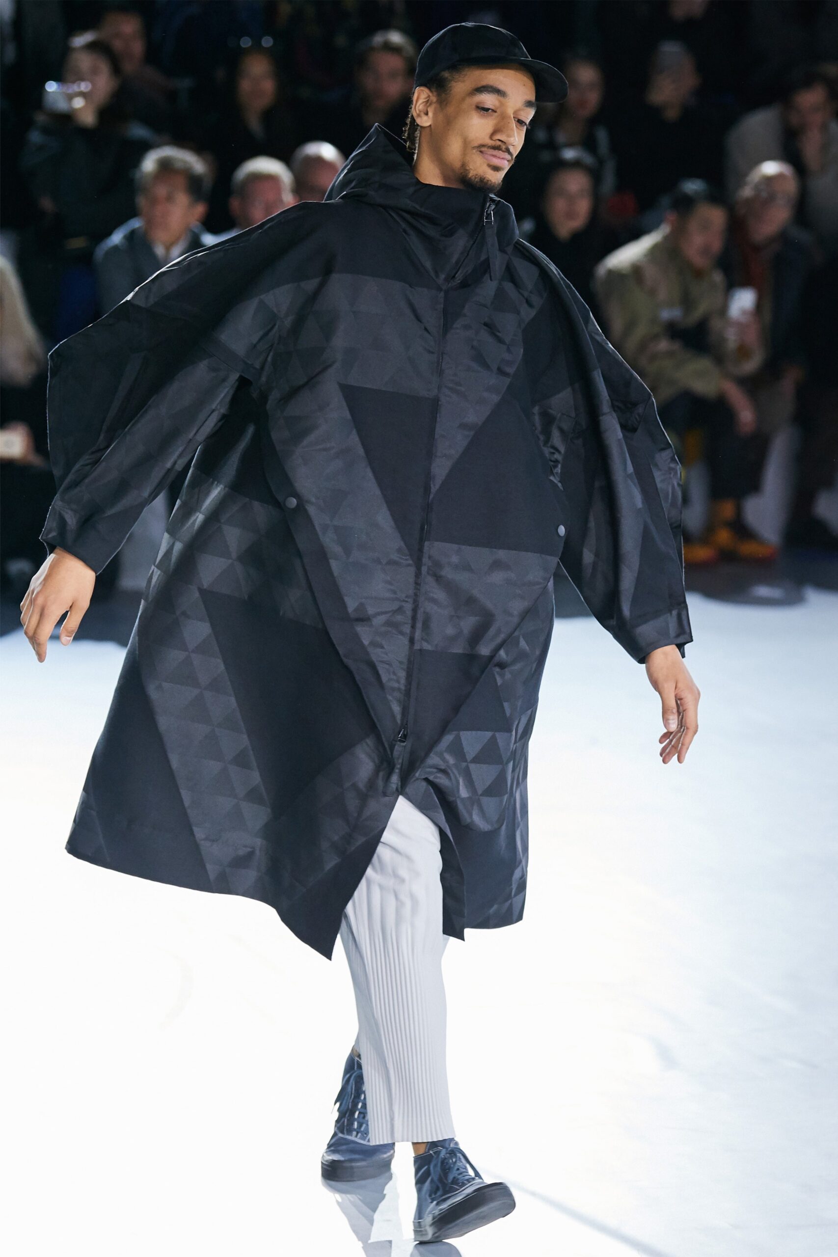 Homme Plissé Issey Miyake F/W 20 Menswear Look 17